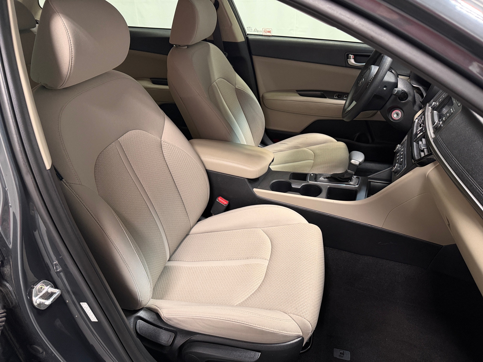 Thumbnail: 2016 Kia Optima - 2
