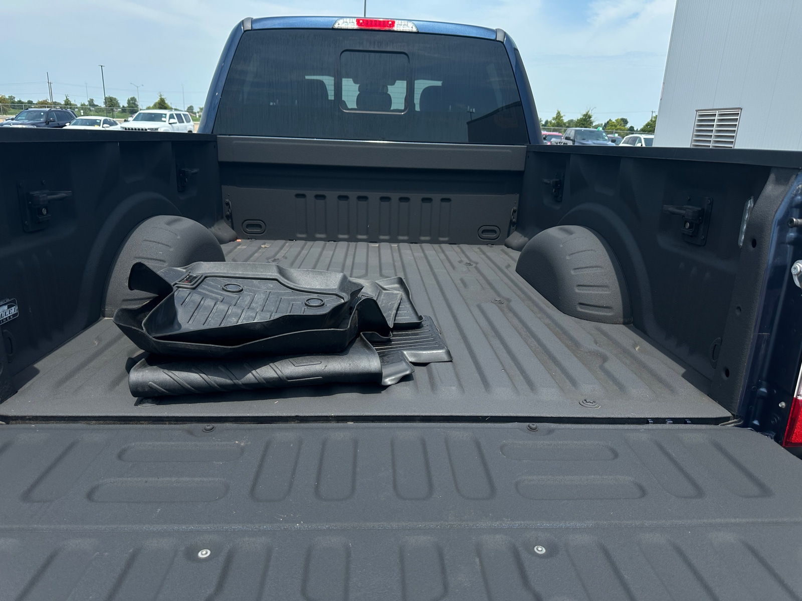 Thumbnail: 2019 Ford Econoline - 6