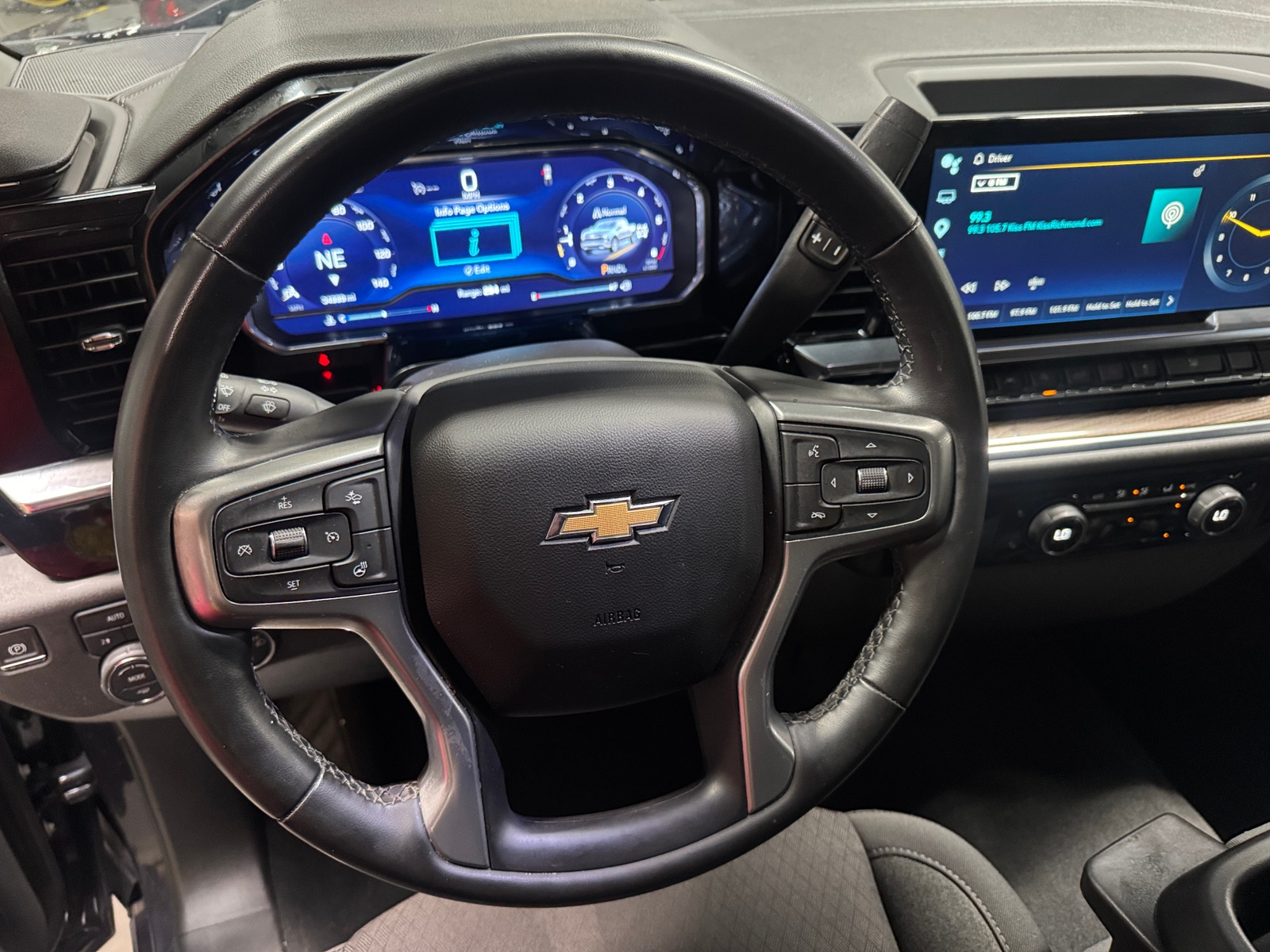 Thumbnail: 2024 Chevrolet Silverado 1500 - 5