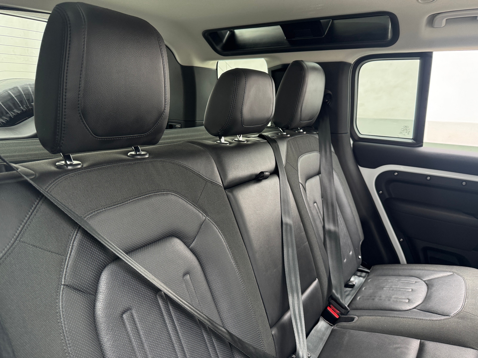 Thumbnail: 2020 Land Rover Defender - 5