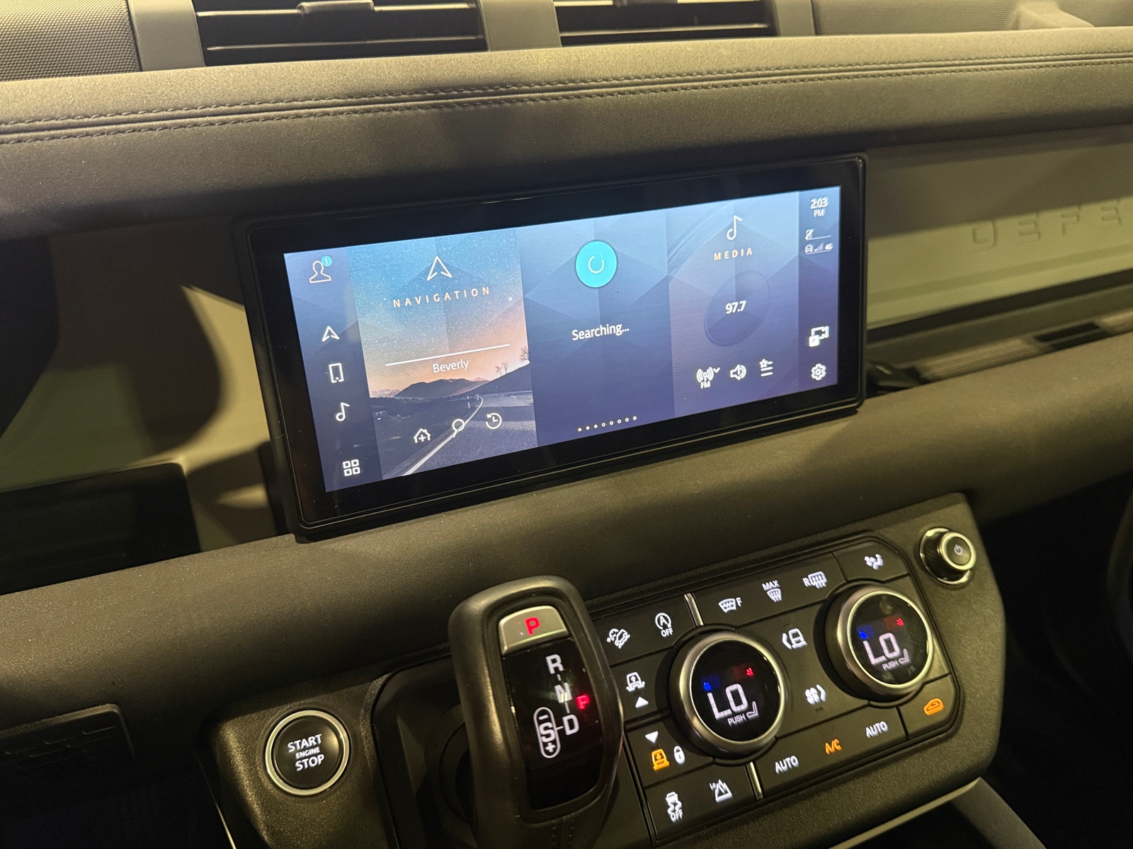 Thumbnail: 2020 Land Rover Defender - 3