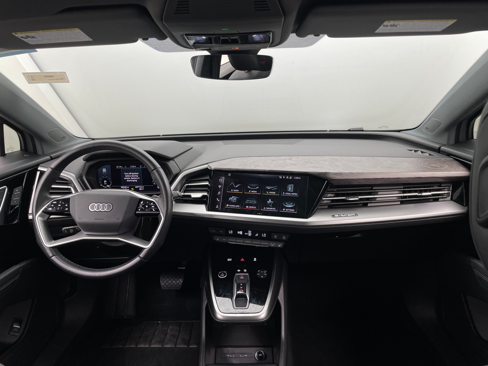 Thumbnail: 2023 Audi Q4 e-tron - 2