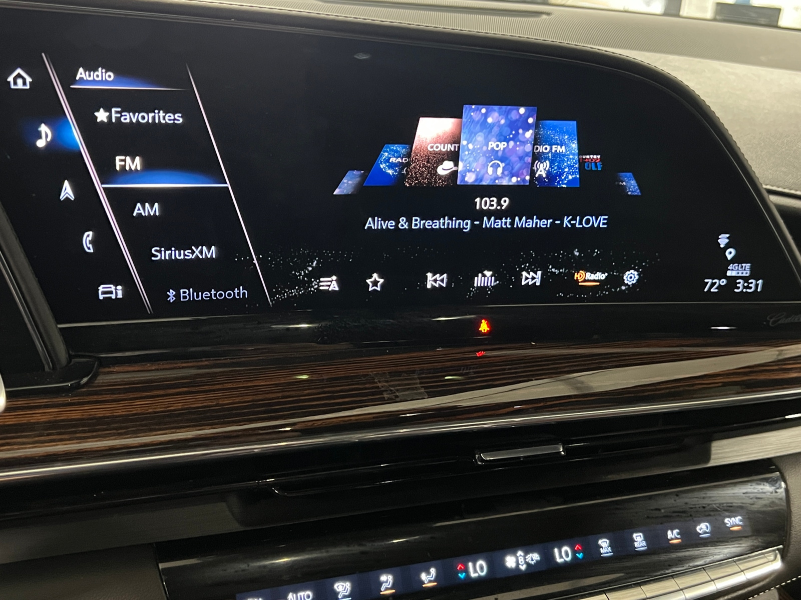 Thumbnail: 2021 Cadillac Escalade - 3