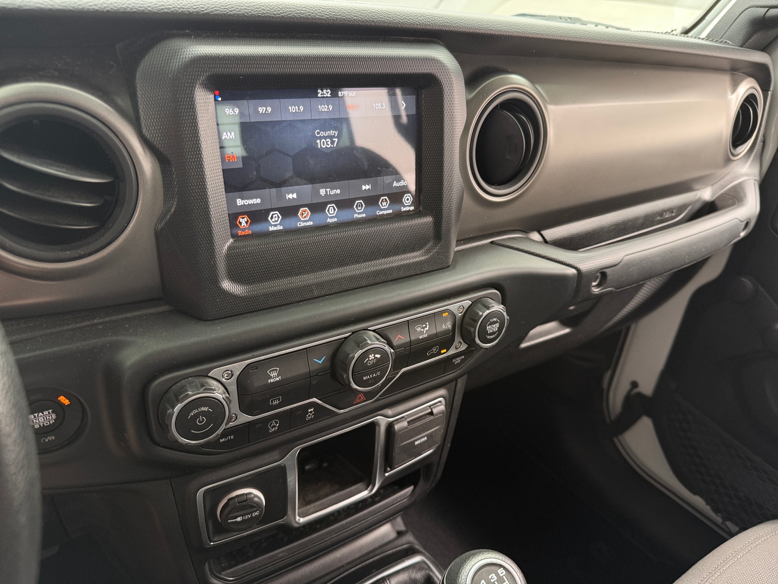 Thumbnail: 2023 Jeep Gladiator - 4