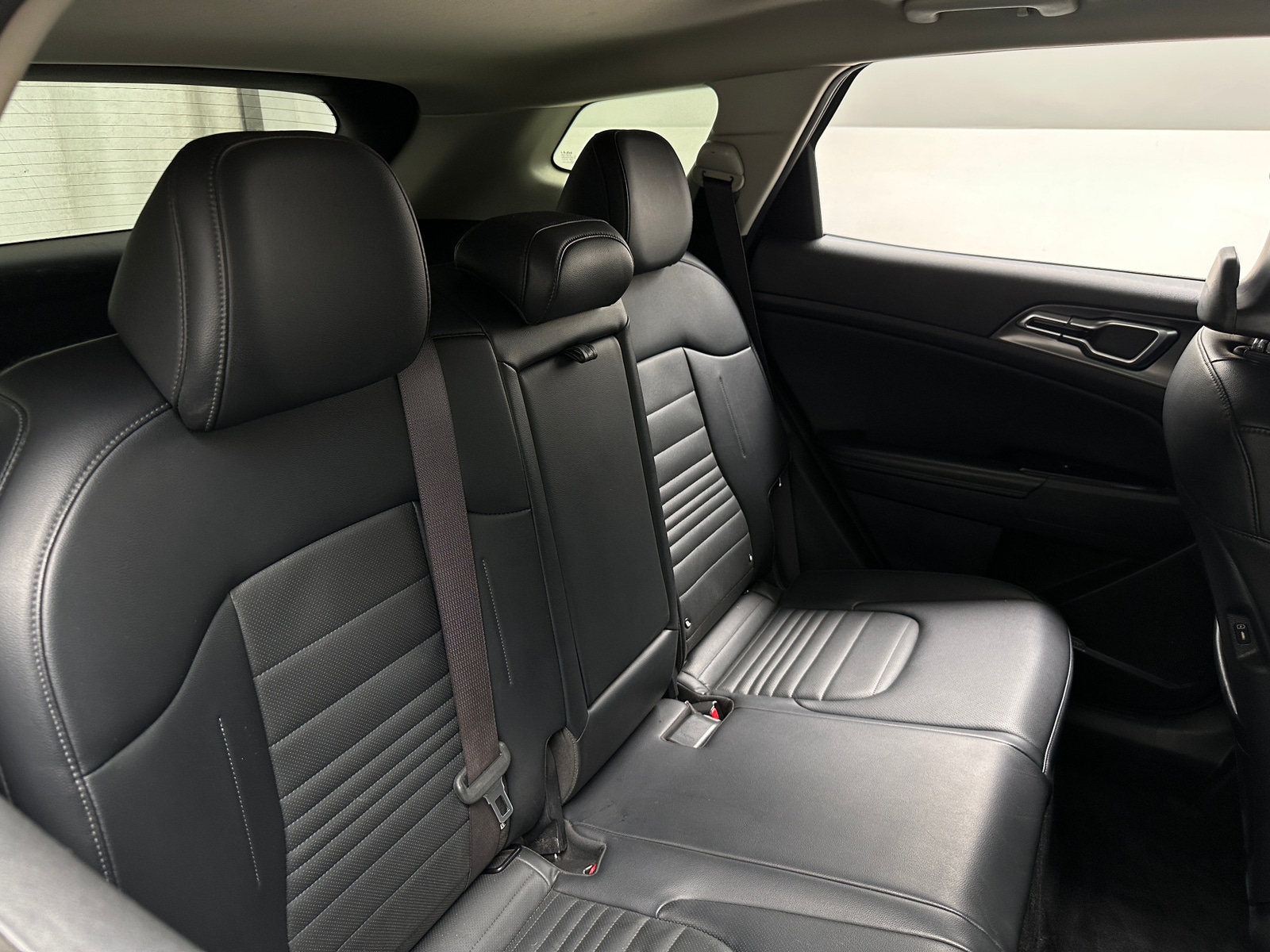 Thumbnail: 2023 Kia Sportage - 5