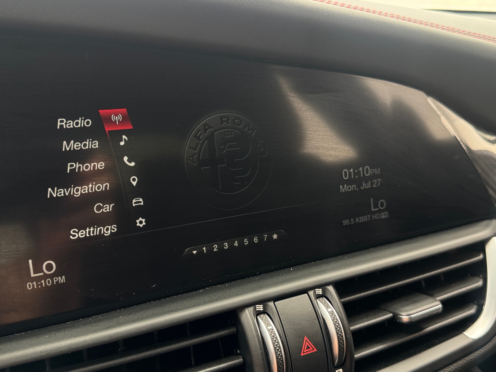 Thumbnail: 2018 Alfa Romeo Giulia - 3