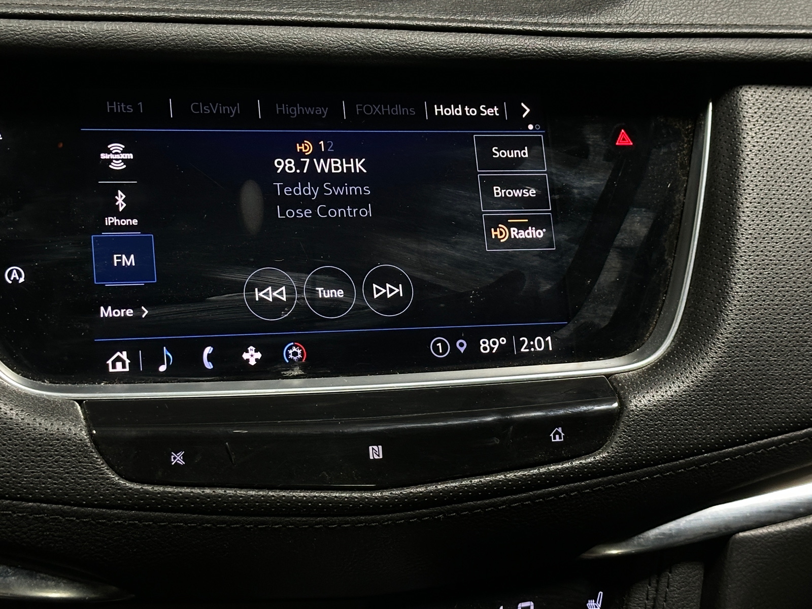 Thumbnail: 2021 Cadillac XT5 - 3