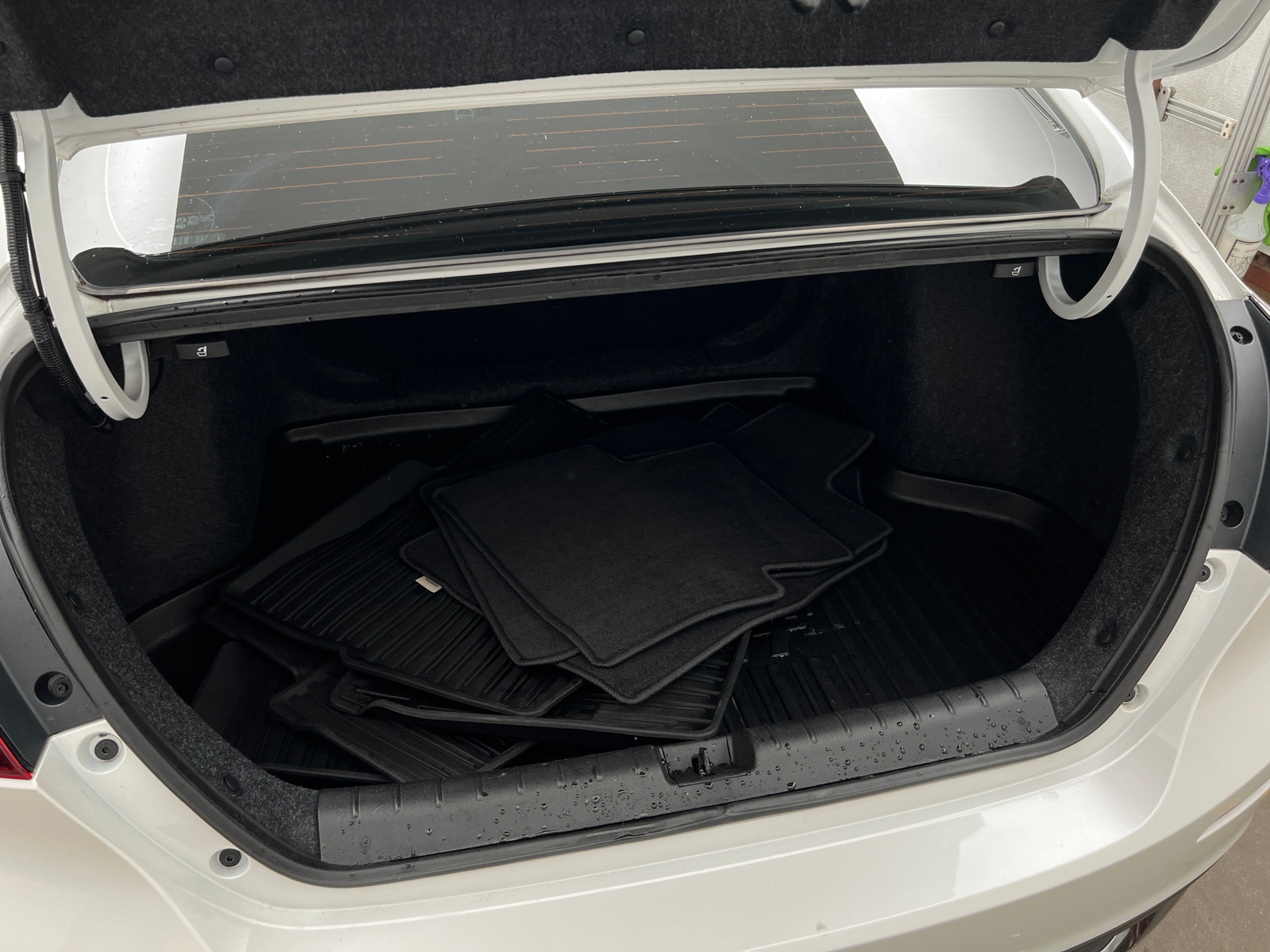 Thumbnail: 2021 Honda Insight - 6