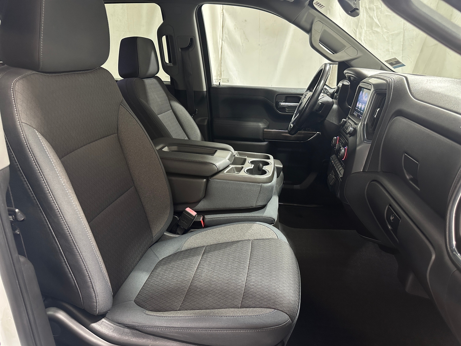 Thumbnail: 2019 Chevrolet Silverado 1500 - 2