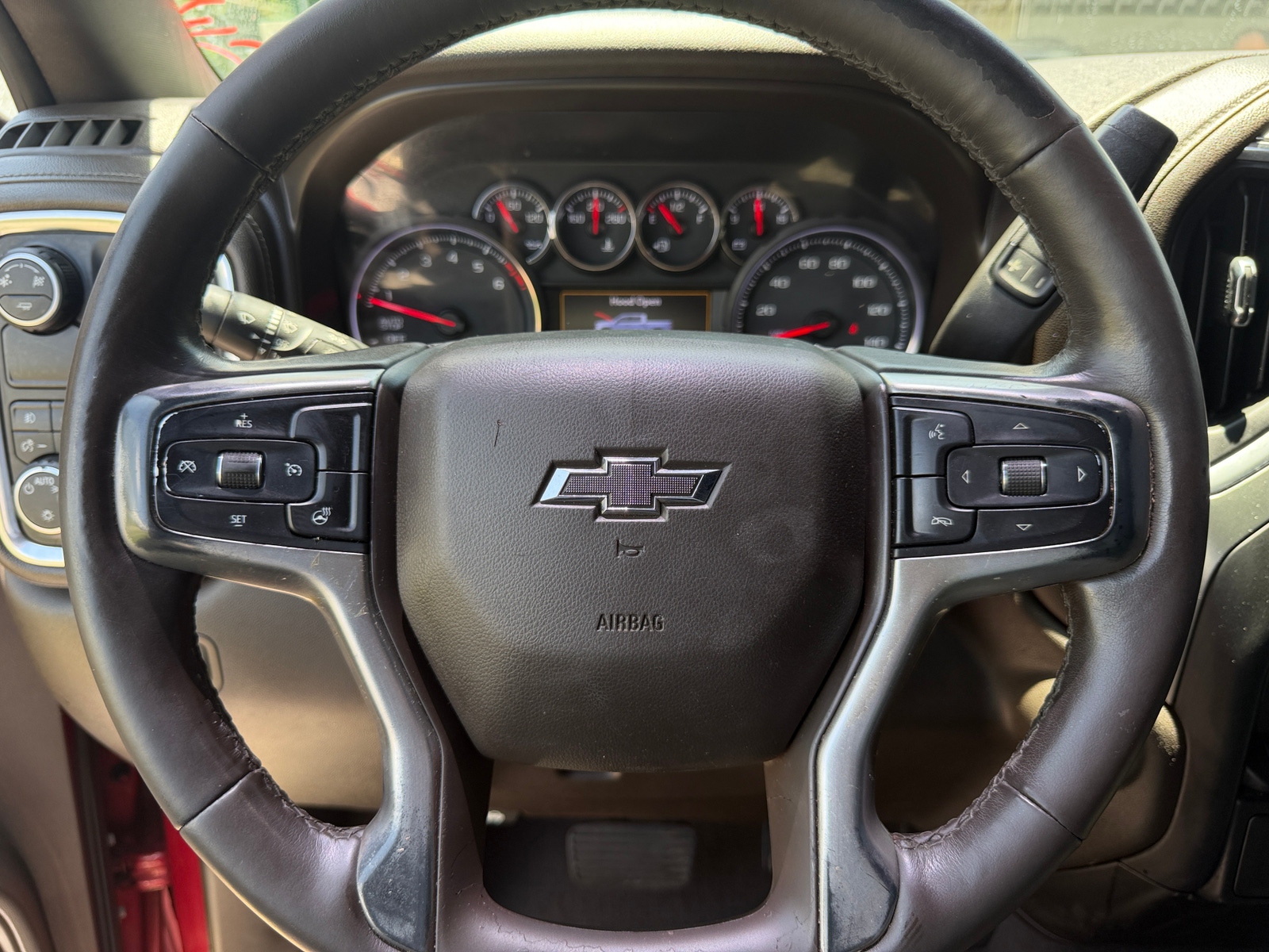 Thumbnail: 2019 Chevrolet Silverado 1500 - 5