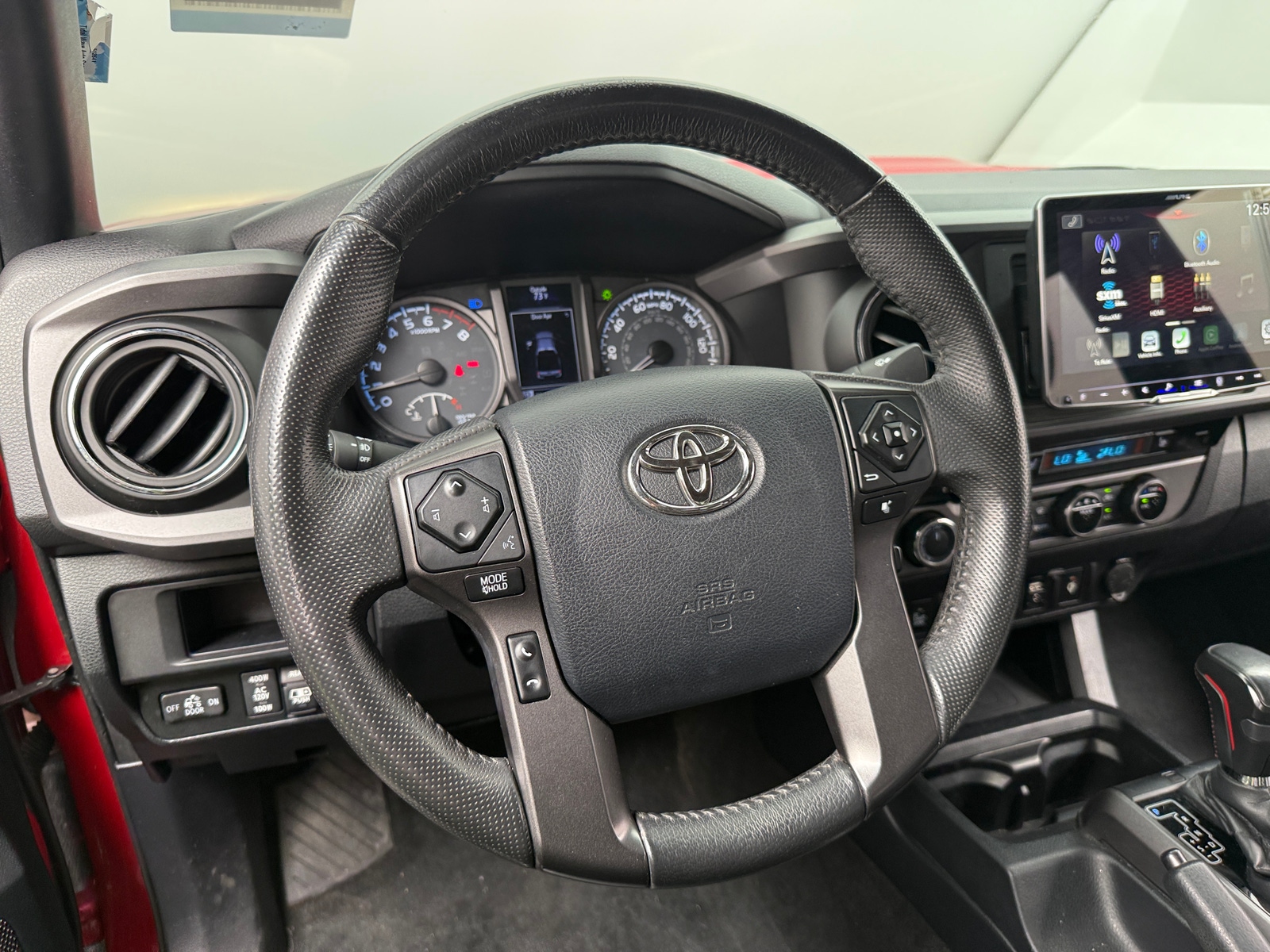 Thumbnail: 2017 Toyota Tacoma - 5