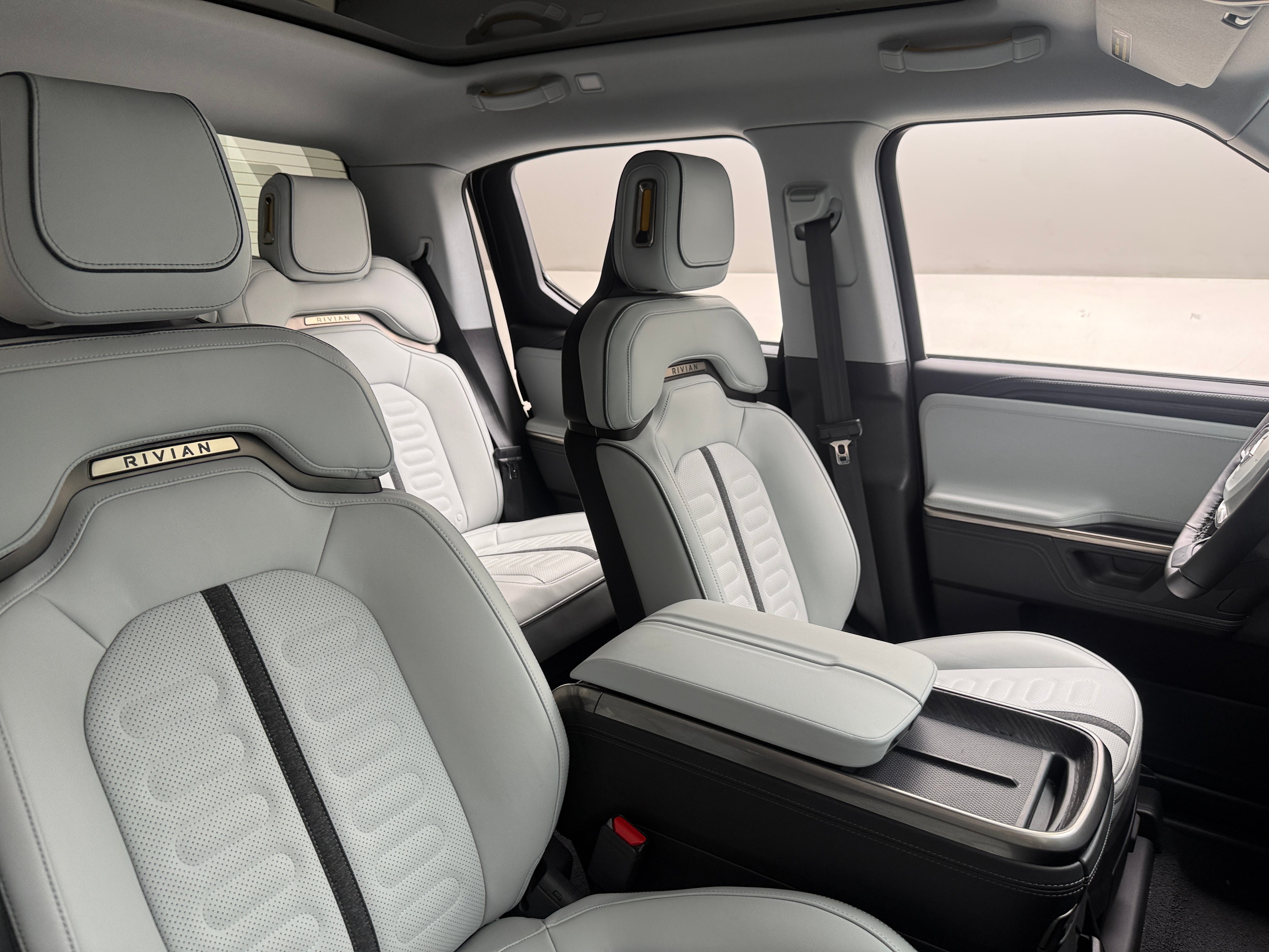 Used 2025 Rivian R1T Adventure with VIN 7FCTGBAA6SN036416 for sale in Auburn, WA