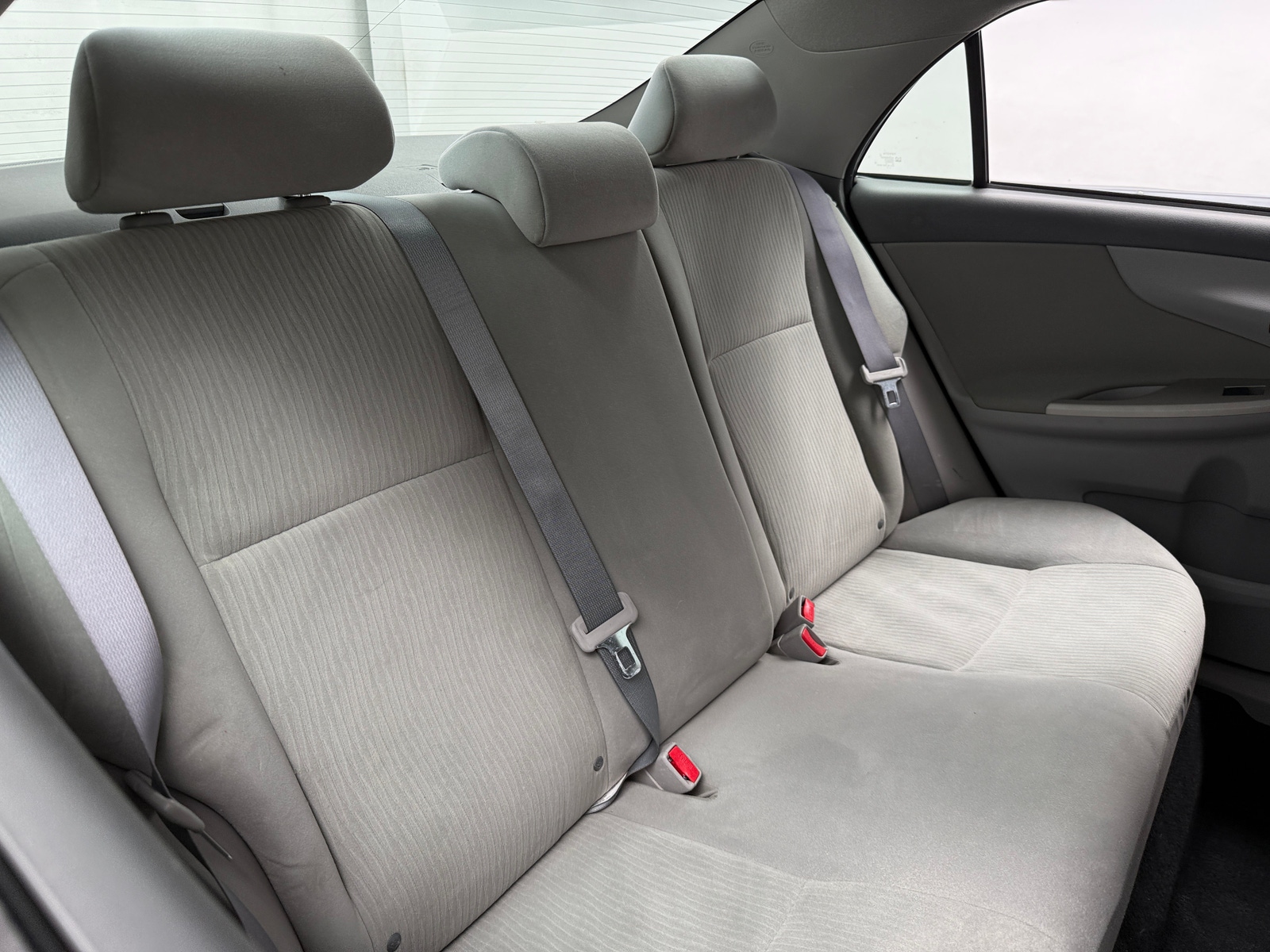 Thumbnail: 2010 Toyota Corolla - 6