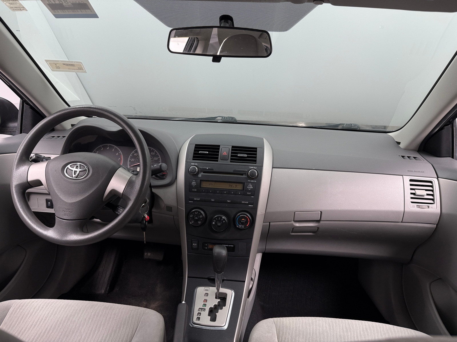 Thumbnail: 2010 Toyota Corolla - 3