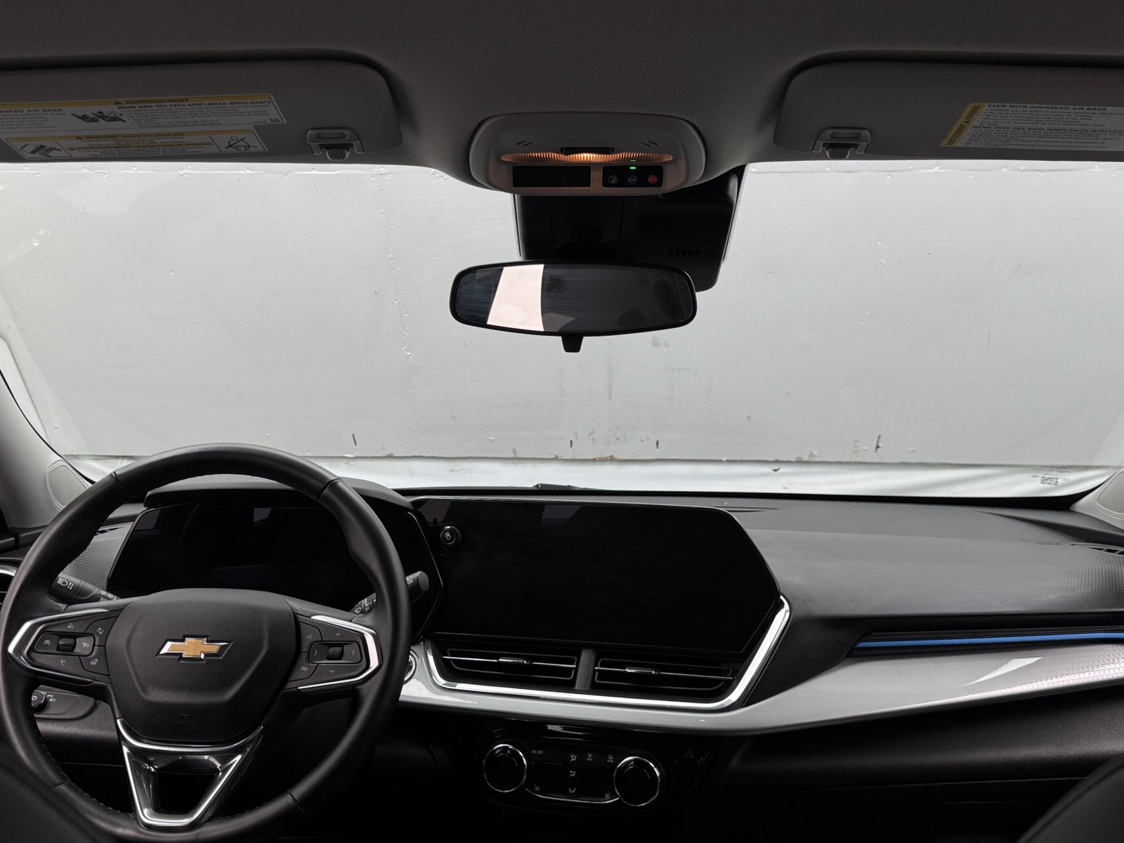 Thumbnail: 2025 Chevrolet Trax - 2