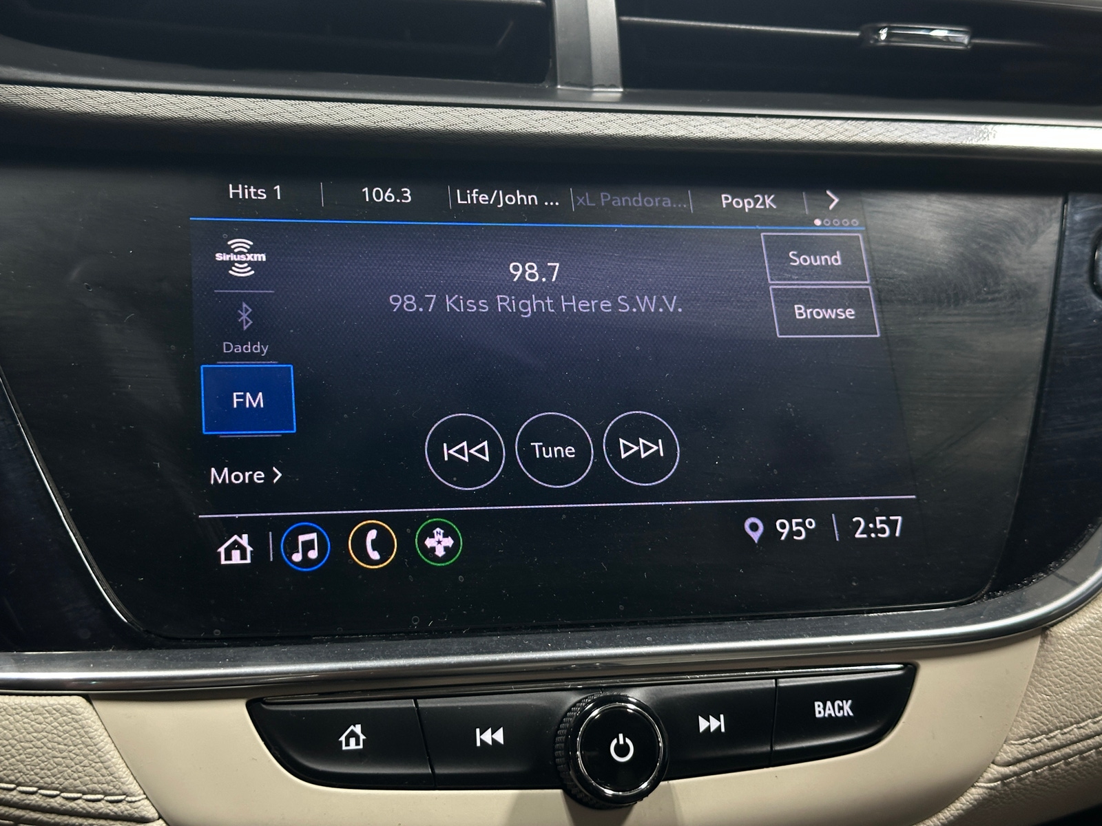Thumbnail: 2020 Buick Encore GX - 3