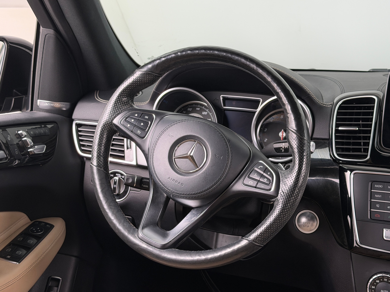 Thumbnail: 2017 Mercedes-Benz GLS - 4