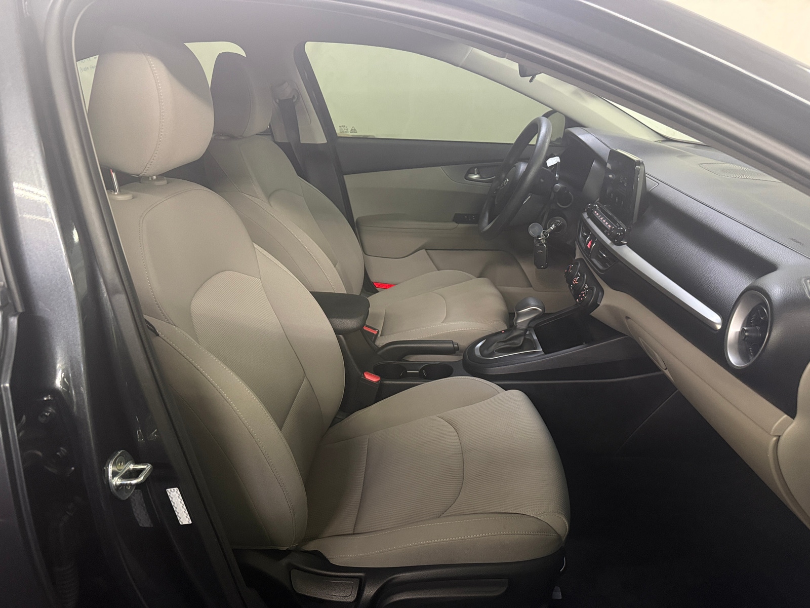 Thumbnail: 2021 Kia Forte - 2