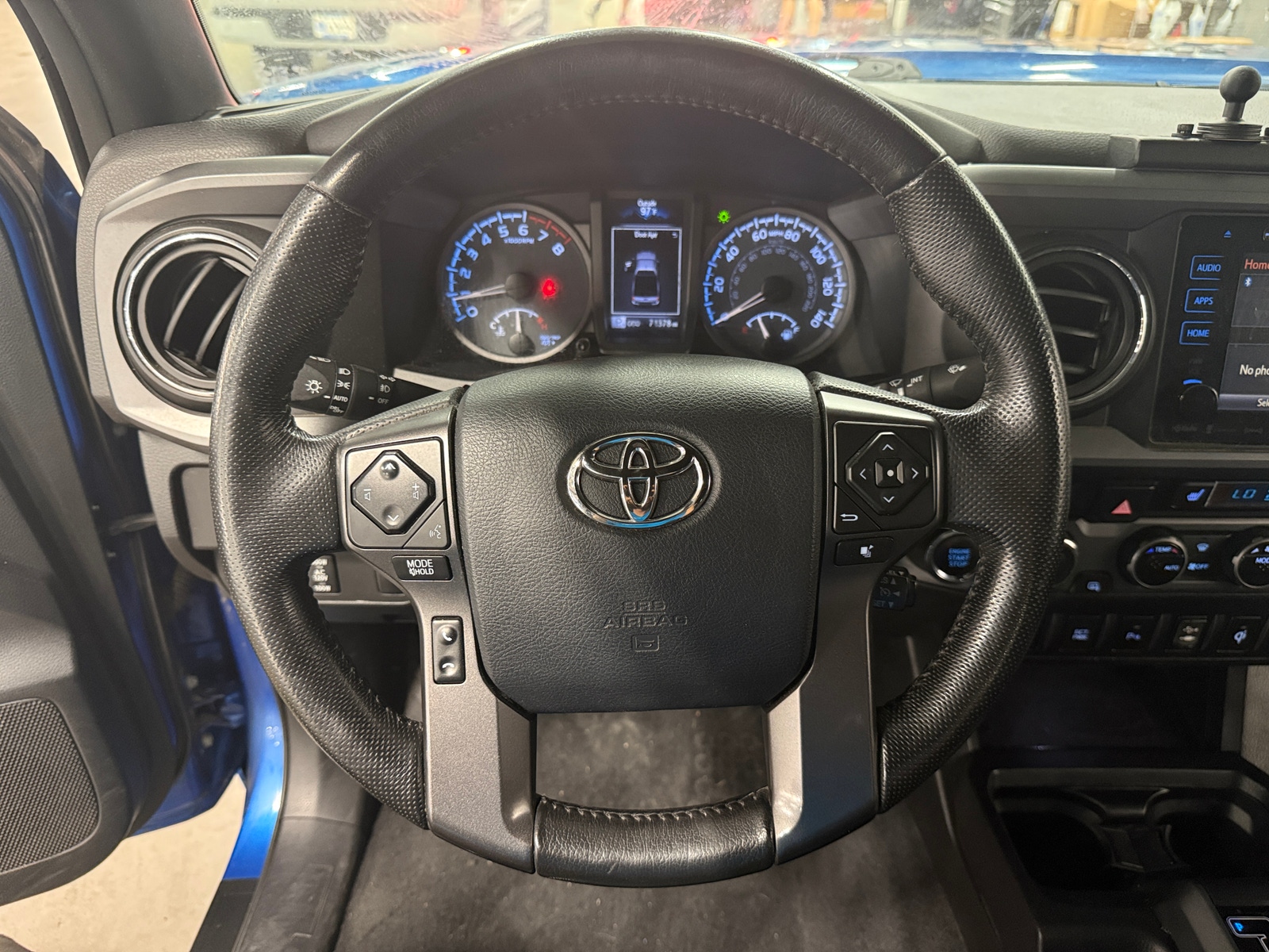 Thumbnail: 2016 Toyota Tacoma - 5