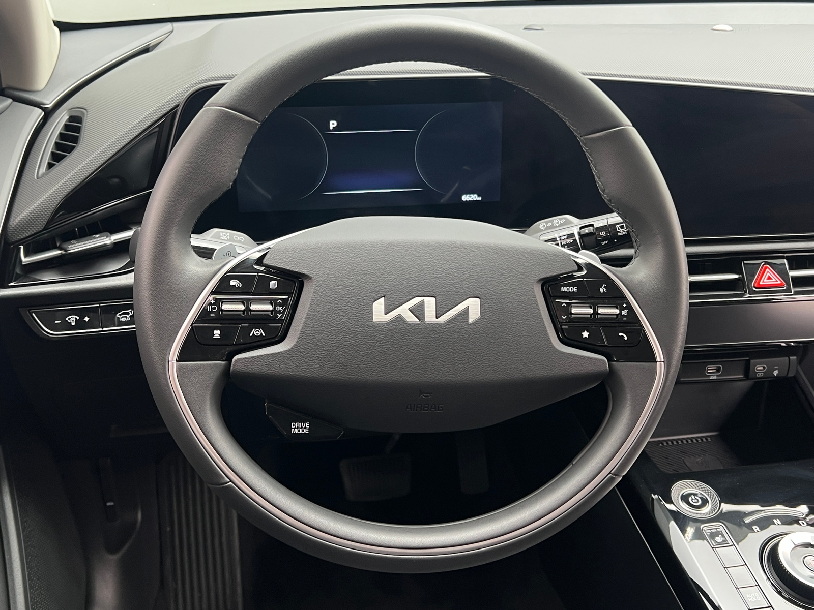 Thumbnail: 2024 Kia Niro - 4