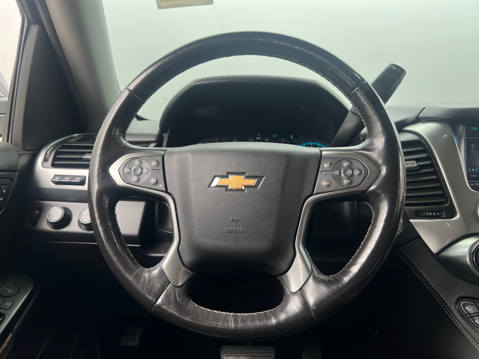 Thumbnail: 2018 Chevrolet Tahoe - 4