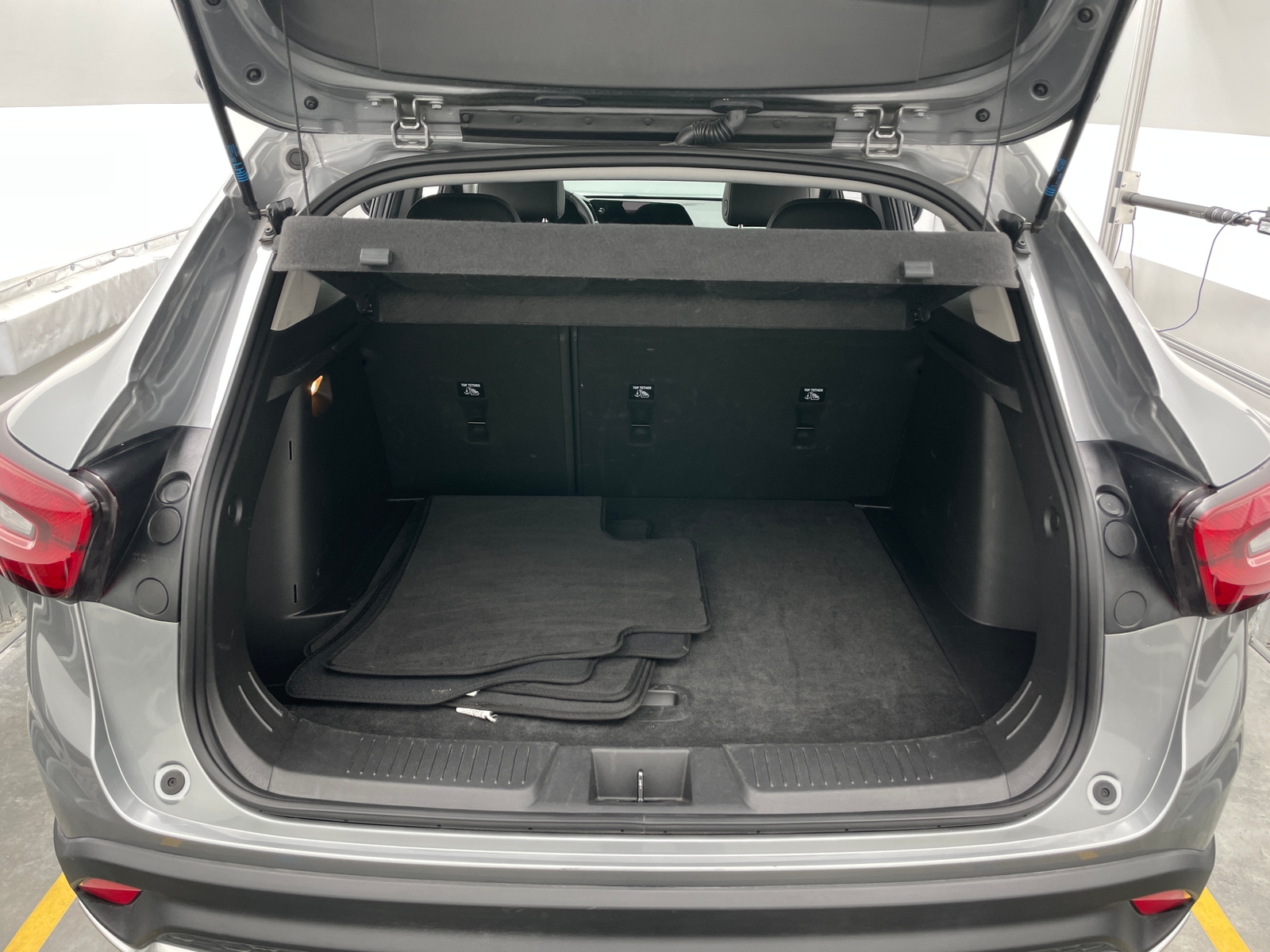 Thumbnail: 2025 Chevrolet Trax - 6