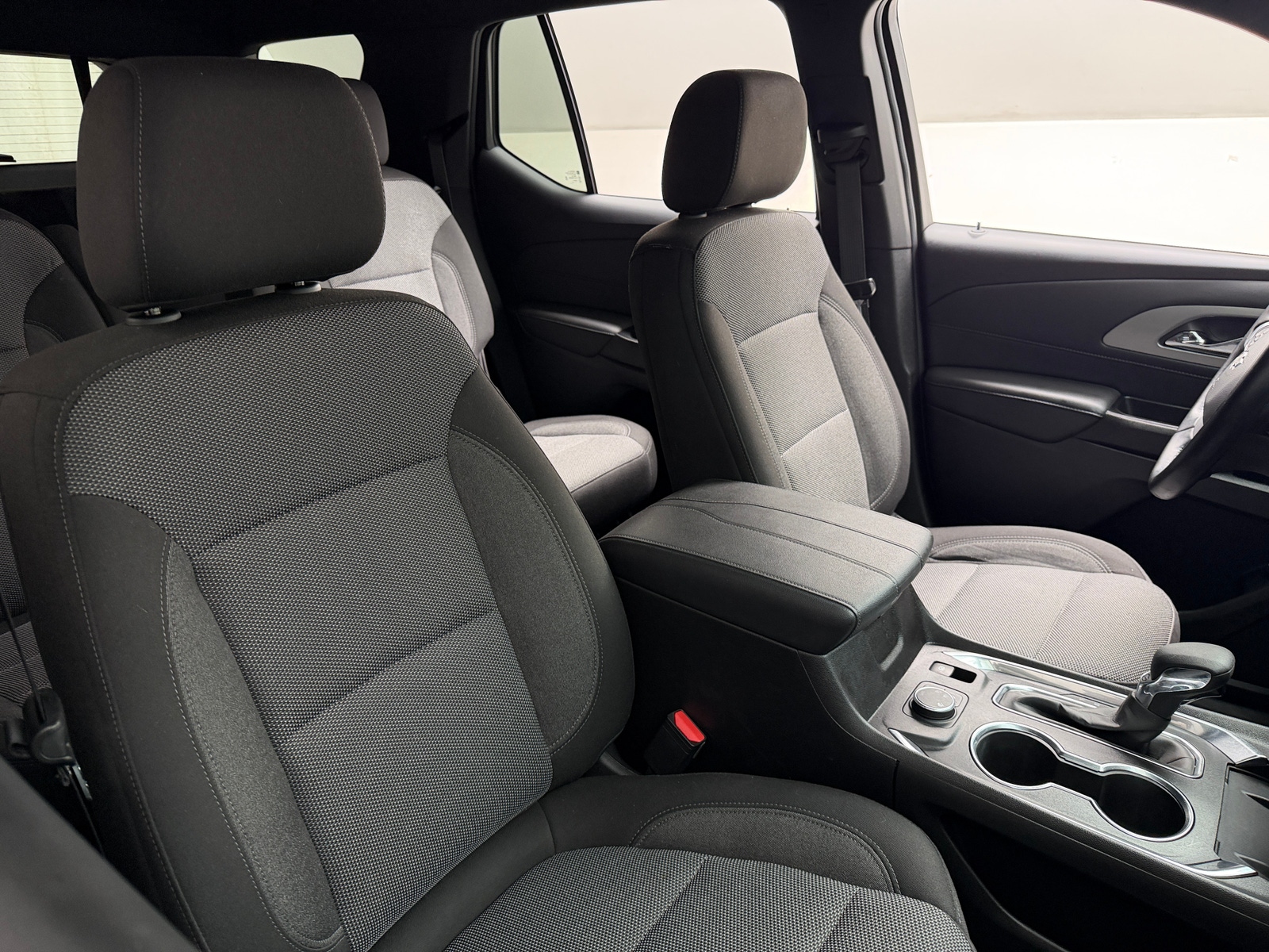 Thumbnail: 2023 Chevrolet Traverse - 2