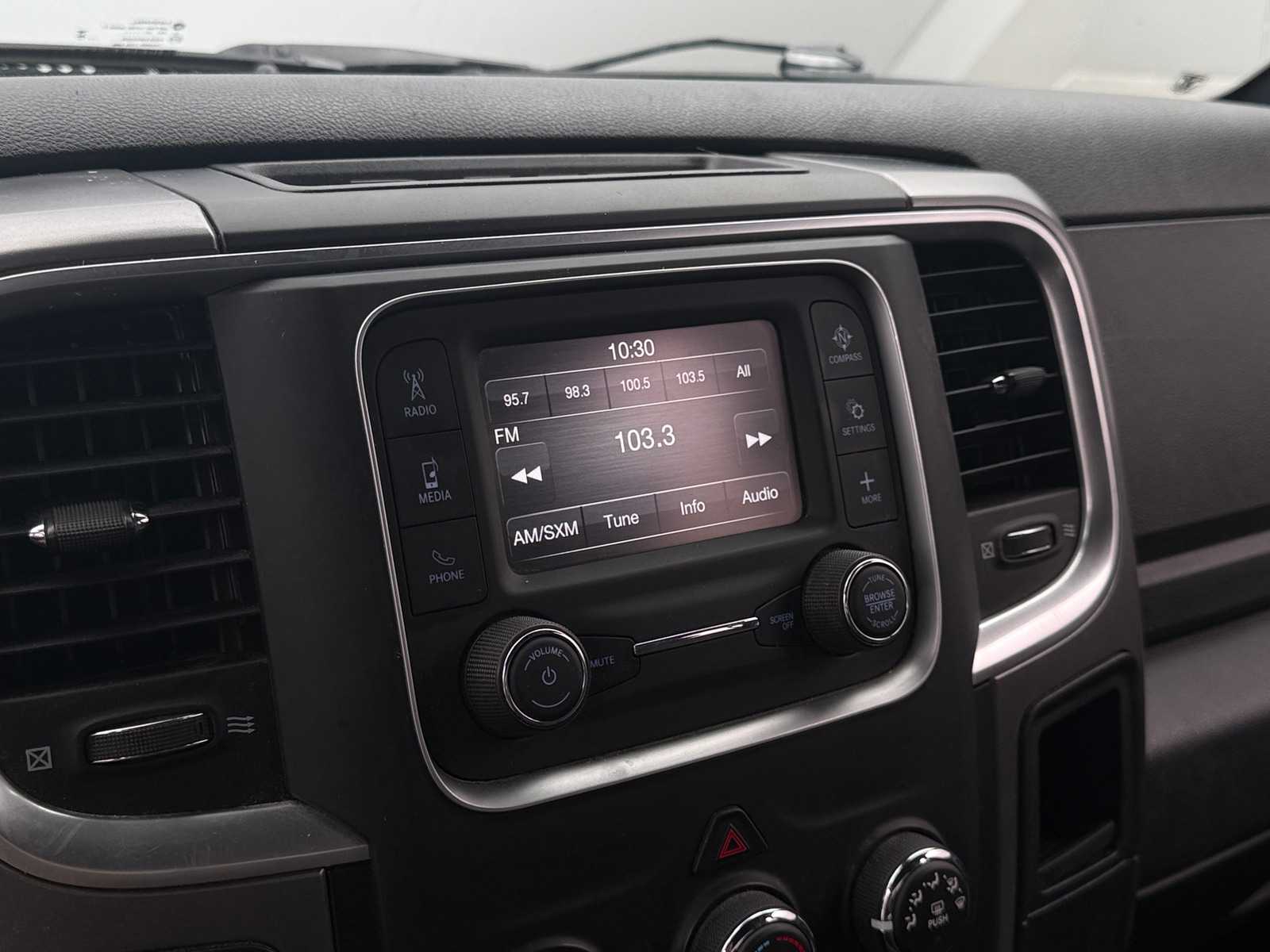 Thumbnail: 2024 RAM 1500 Classic - 4