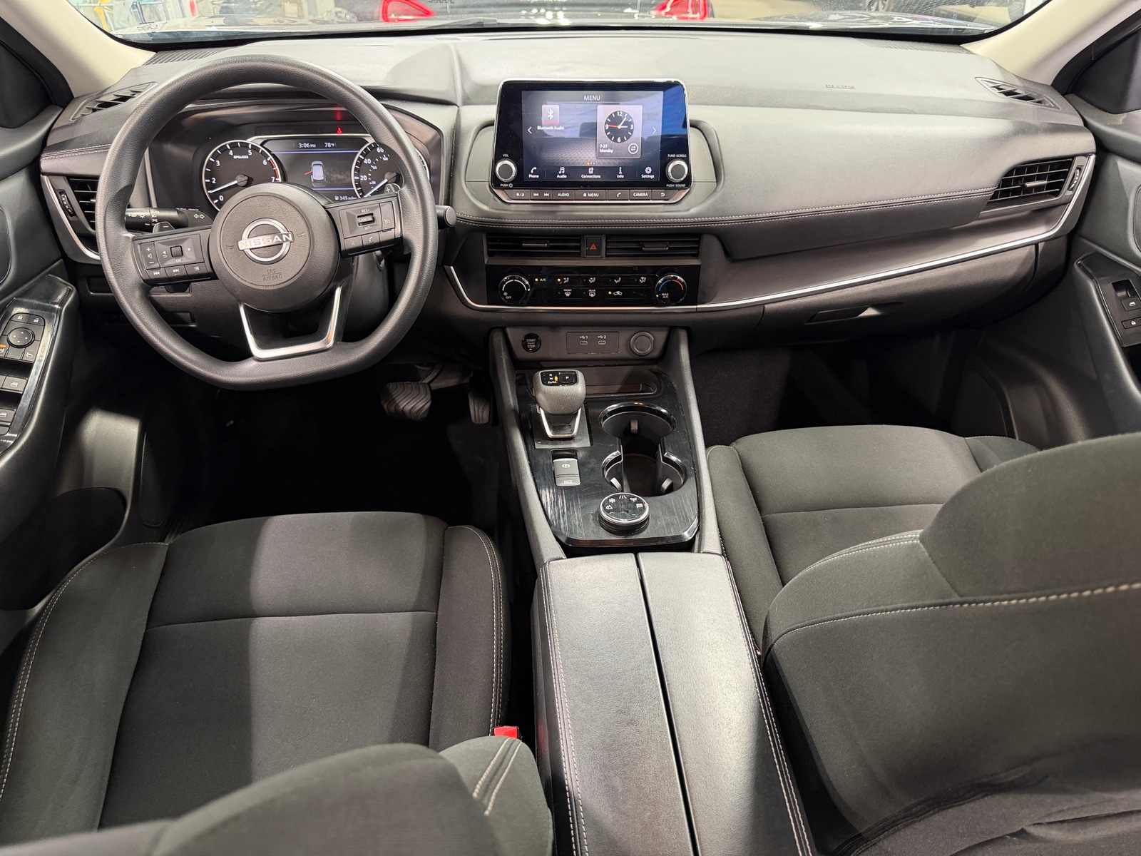 Thumbnail: 2024 Nissan Rogue - 3