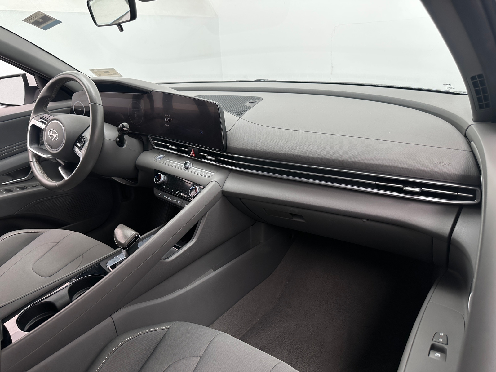 Thumbnail: 2025 Hyundai Elantra - 3