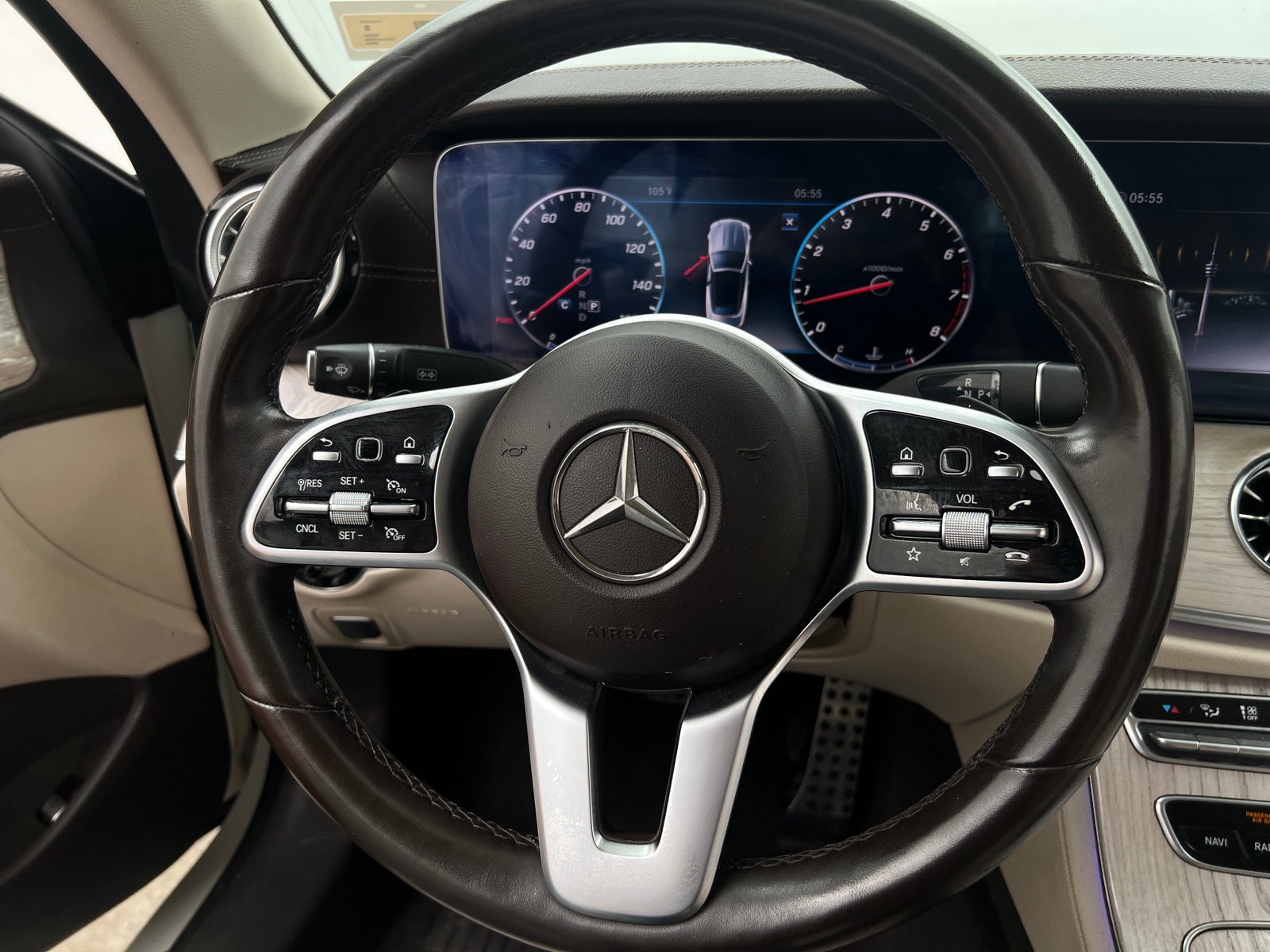 Thumbnail: 2020 Mercedes-Benz E-Class - 4