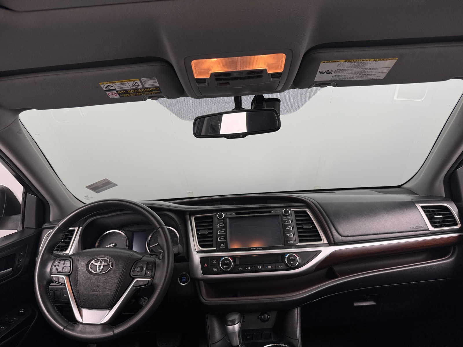 Thumbnail: 2015 Toyota Highlander - 2