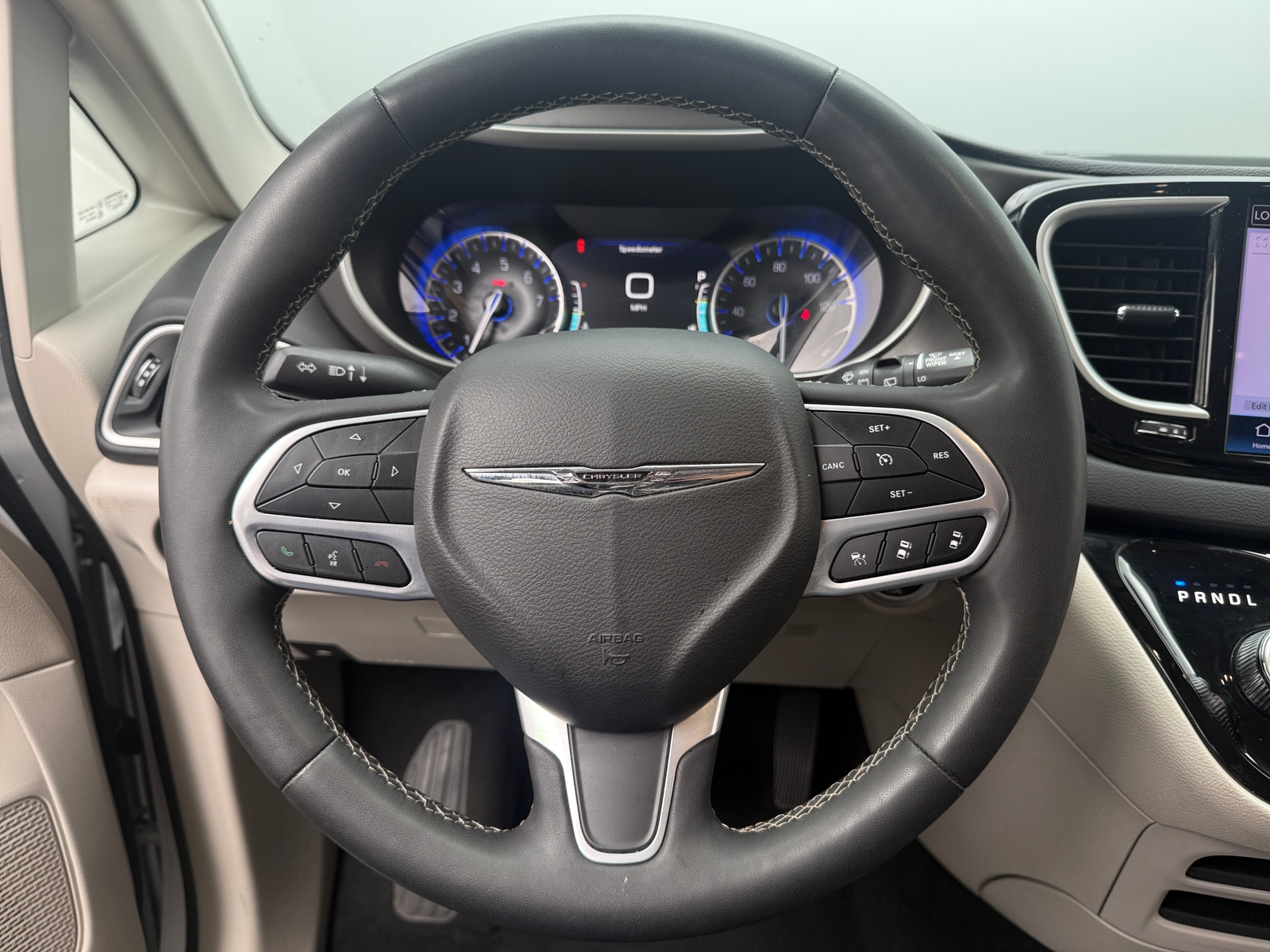 Thumbnail: 2024 Chrysler Pacifica - 4