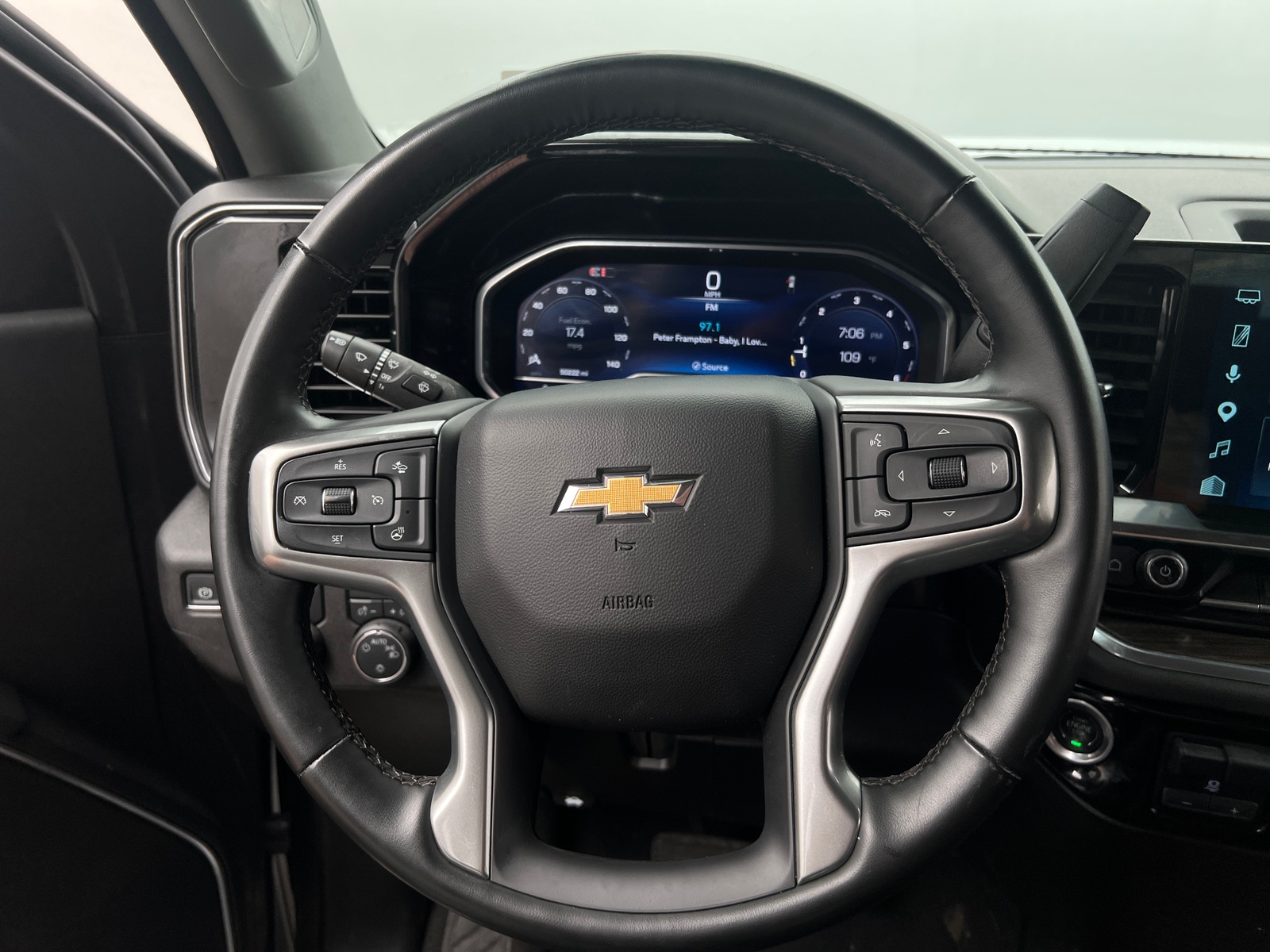 Thumbnail: 2025 Chevrolet Silverado 1500 - 5