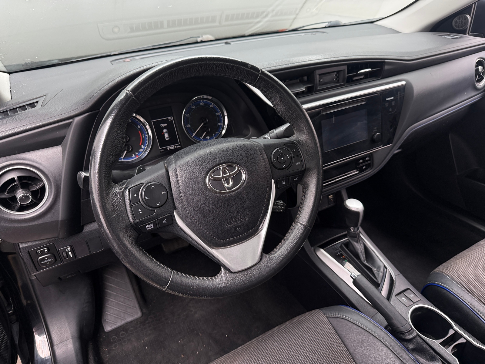 Thumbnail: 2017 Toyota Corolla - 5