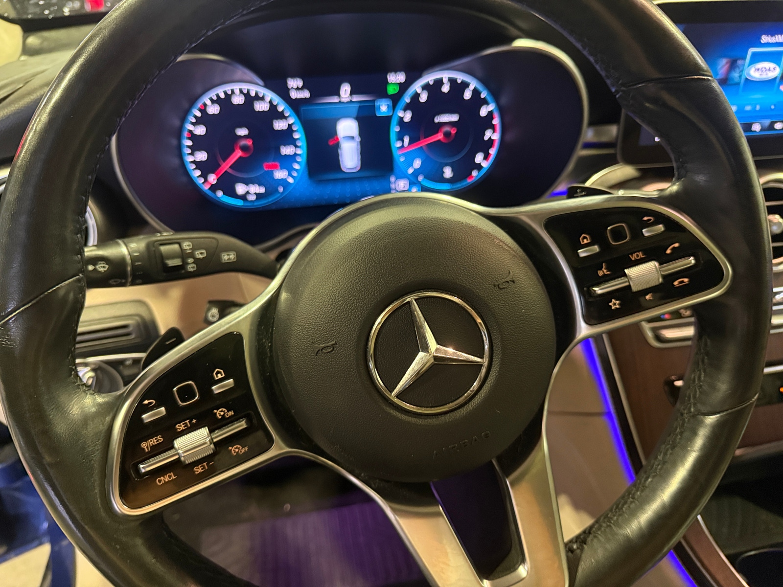 Thumbnail: 2020 Mercedes-Benz GLC - 4