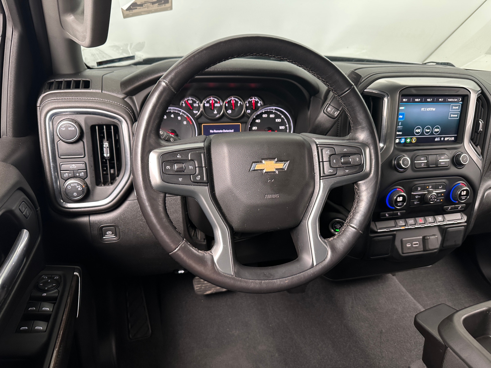 Thumbnail: 2022 Chevrolet Silverado 1500 - 5