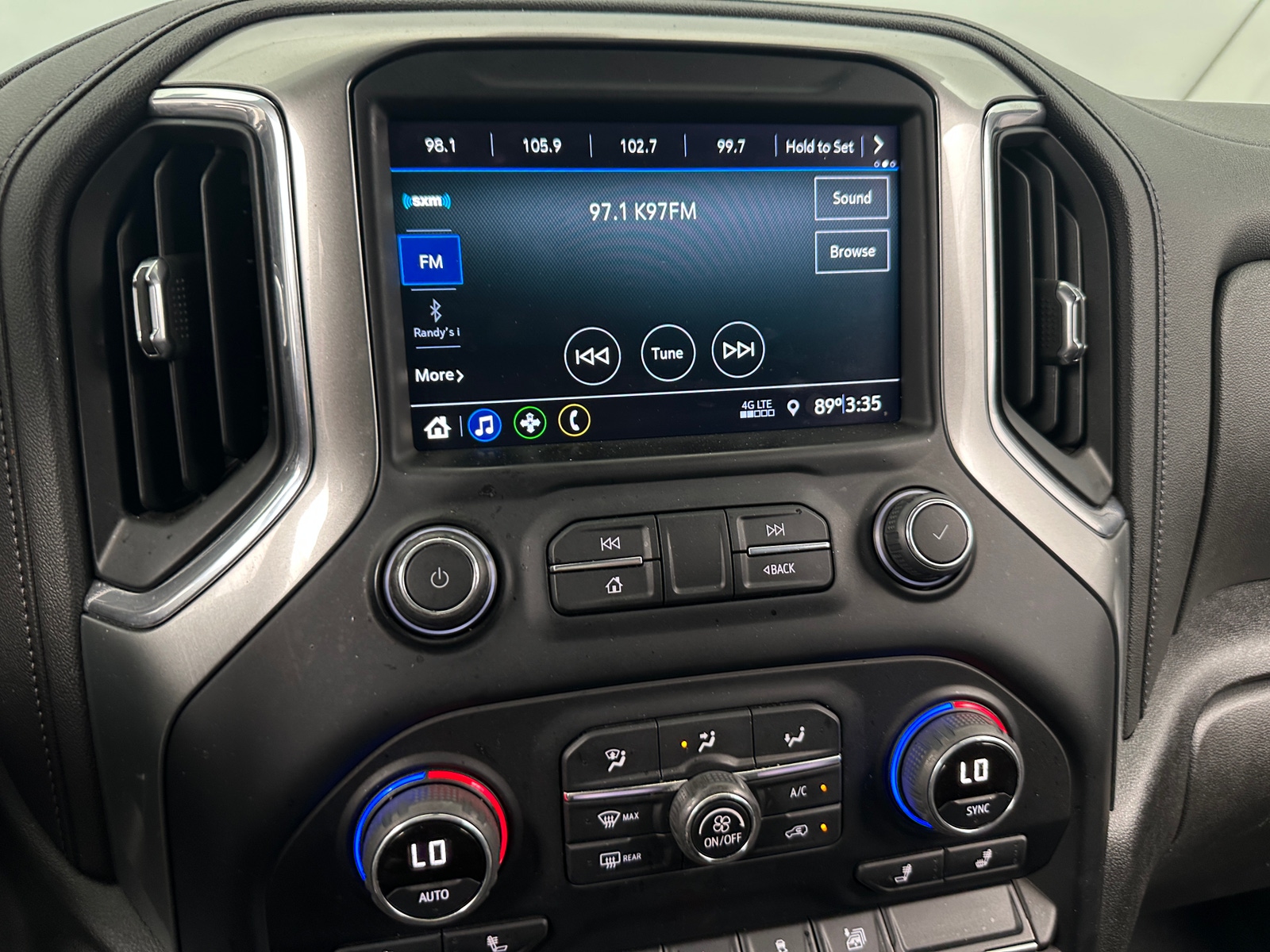 Thumbnail: 2022 Chevrolet Silverado 1500 - 4