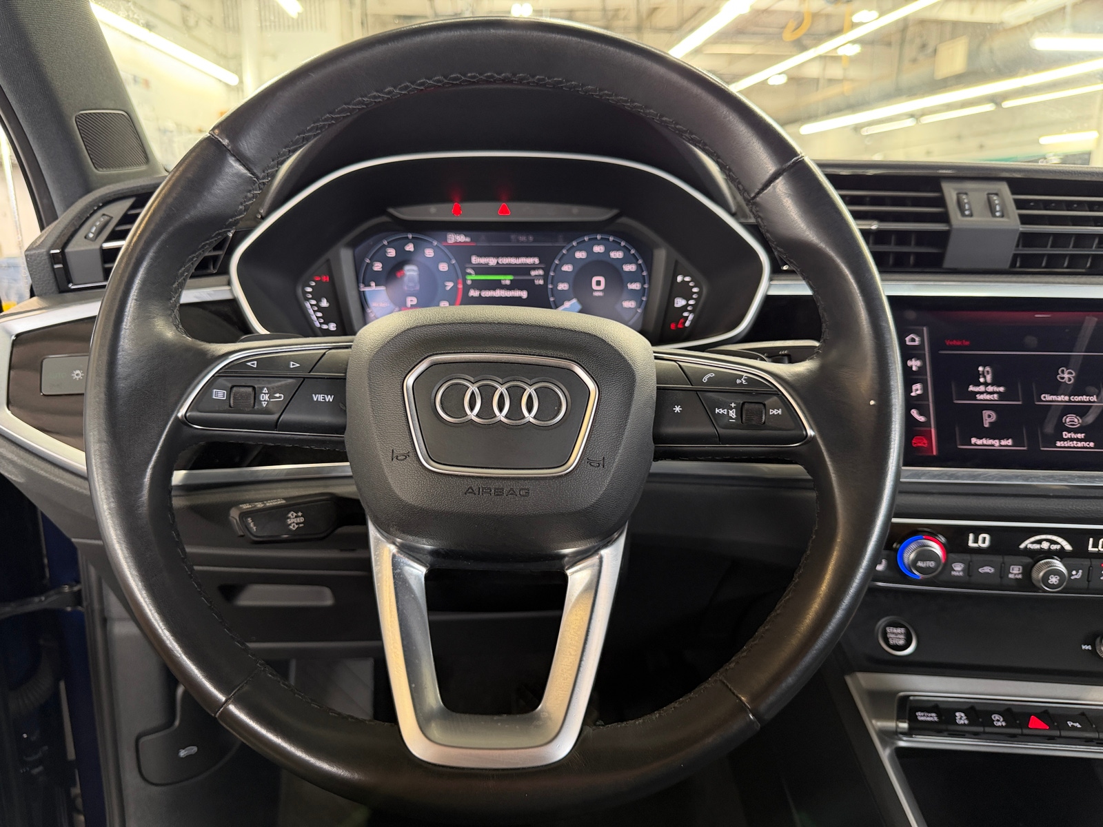 Thumbnail: 2021 Audi Q3 - 4