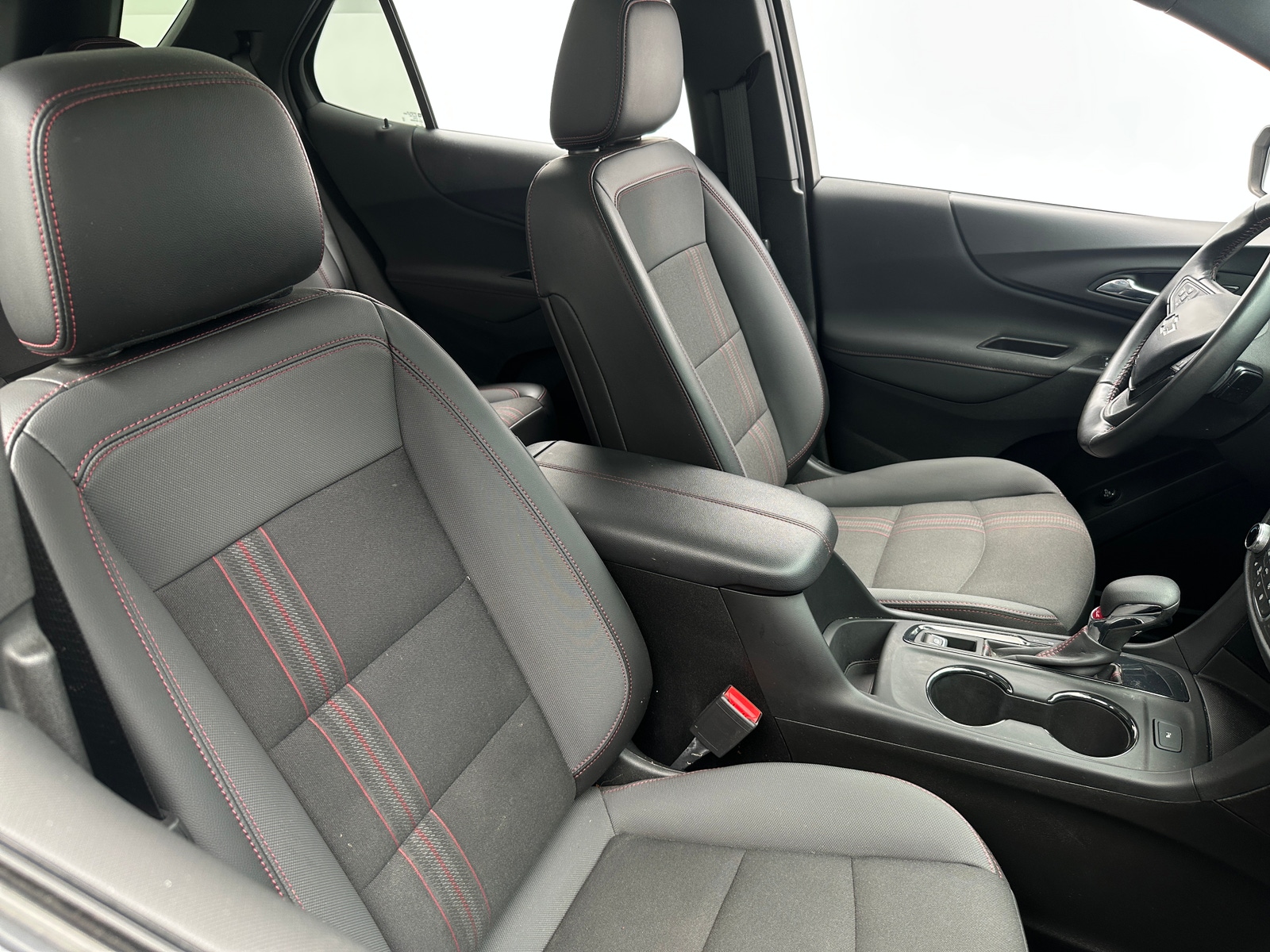 Thumbnail: 2022 Chevrolet Equinox - 2