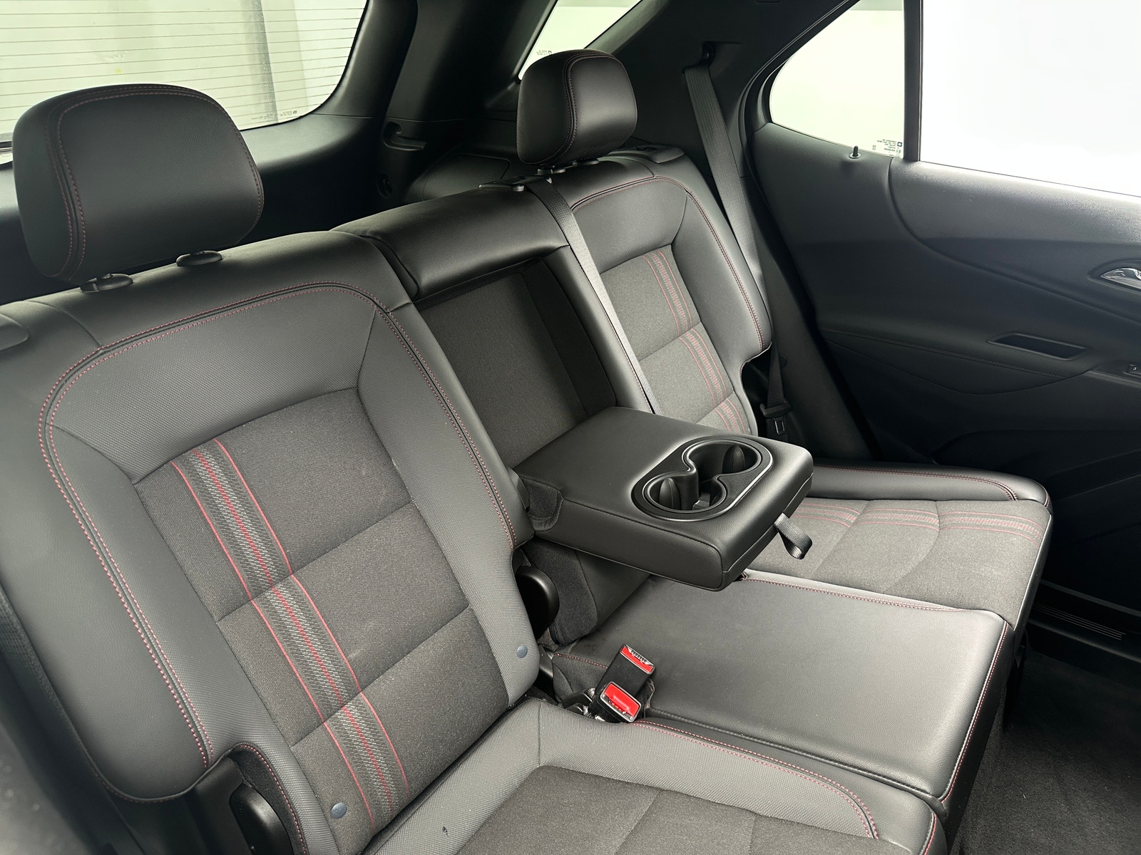 Thumbnail: 2022 Chevrolet Equinox - 6