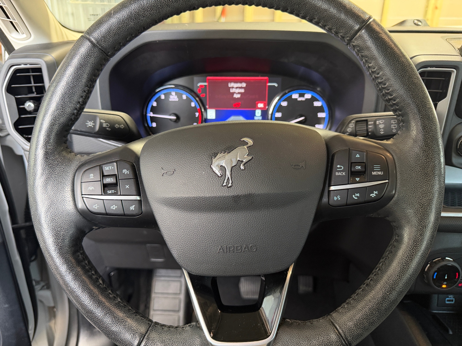 Thumbnail: 2022 Ford Bronco Sport - 5