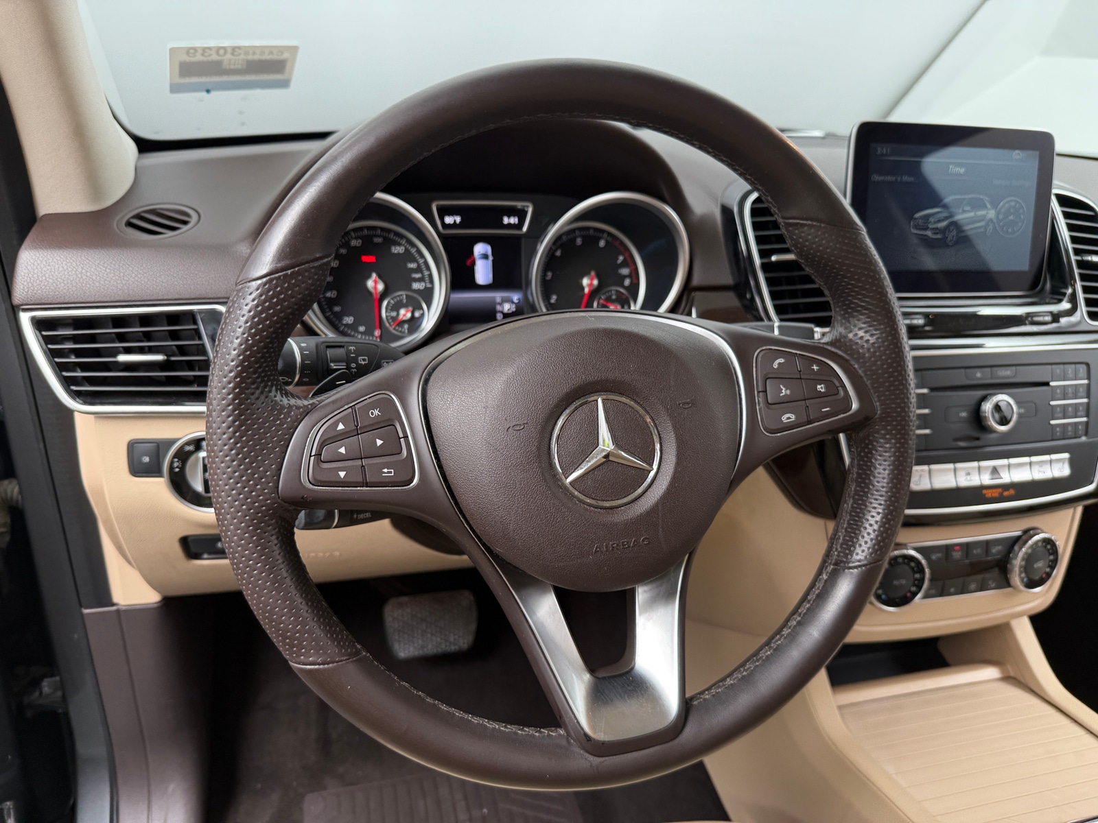 Thumbnail: 2017 Mercedes-Benz GLE - 4