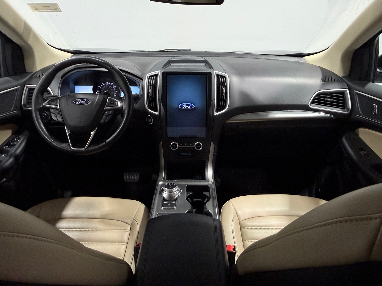 Thumbnail: 2022 Ford Edge - 2