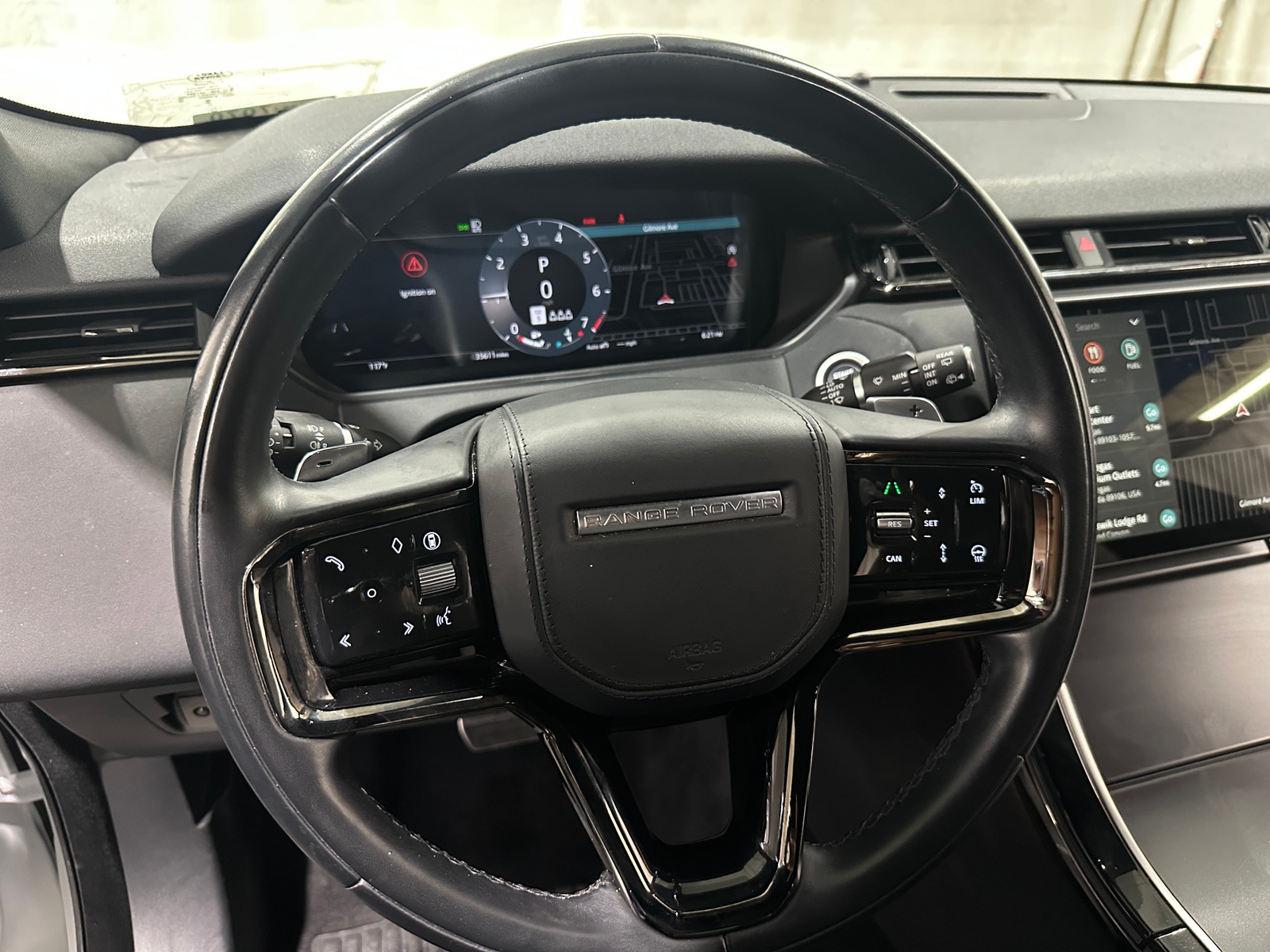 Thumbnail: 2025 Land Rover Range Rover Velar - 4