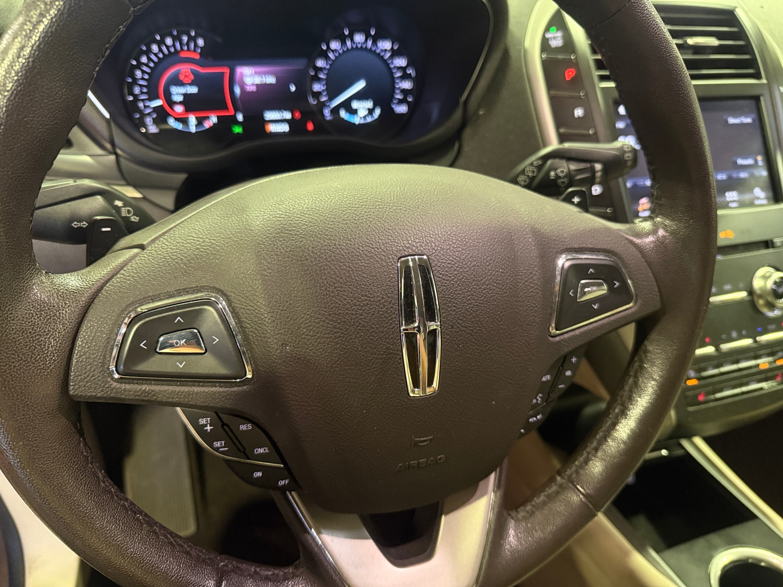 Thumbnail: 2019 Lincoln MKC - 4