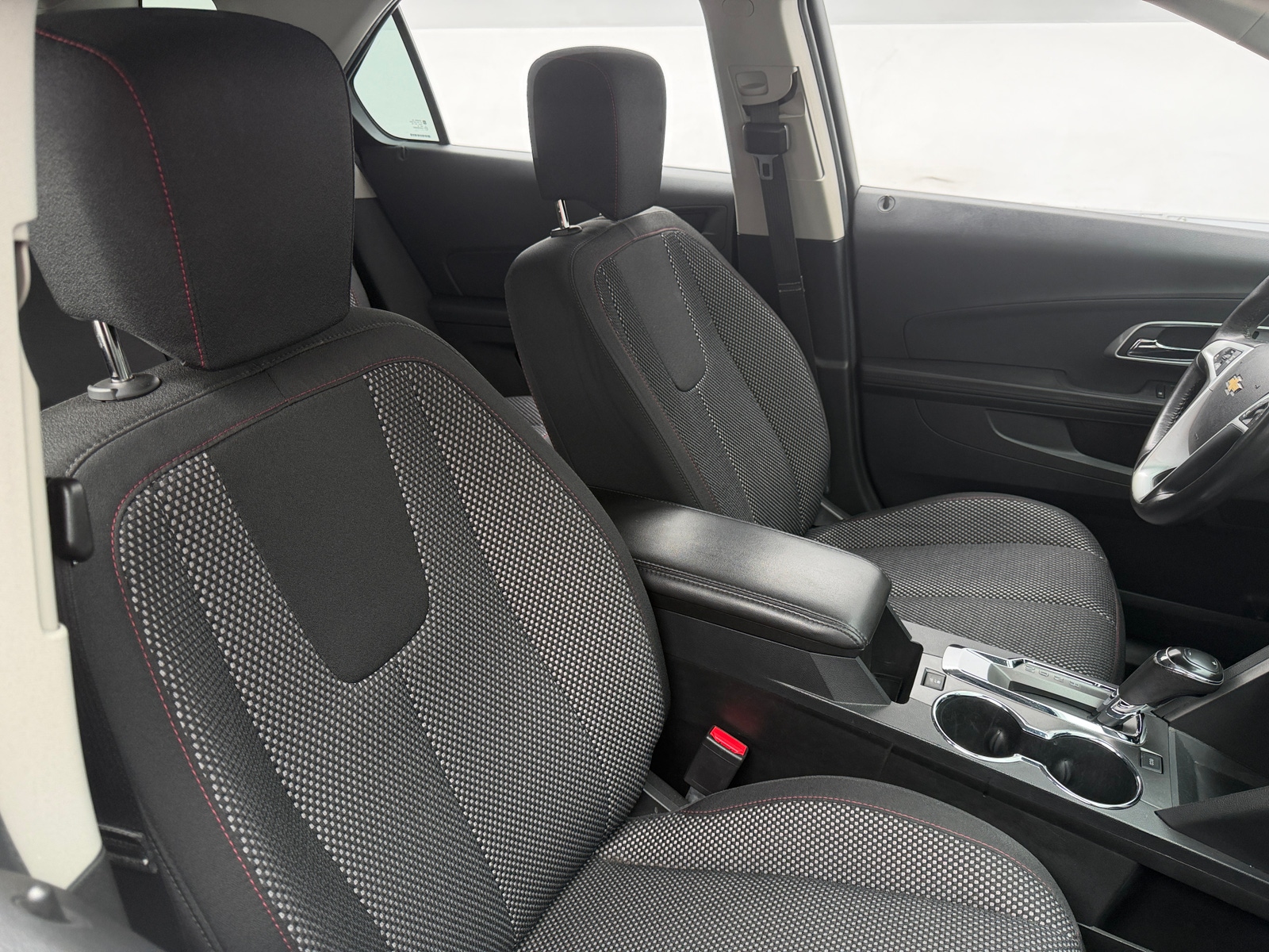 Thumbnail: 2017 Chevrolet Equinox - 2
