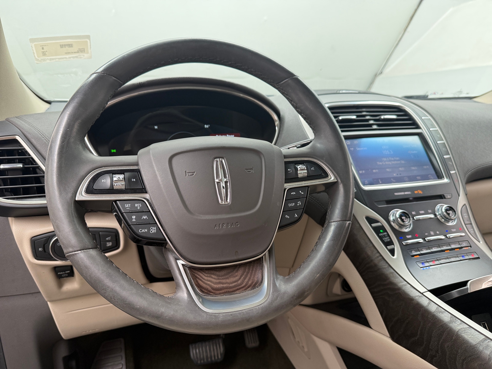 Thumbnail: 2020 Lincoln Nautilus - 4