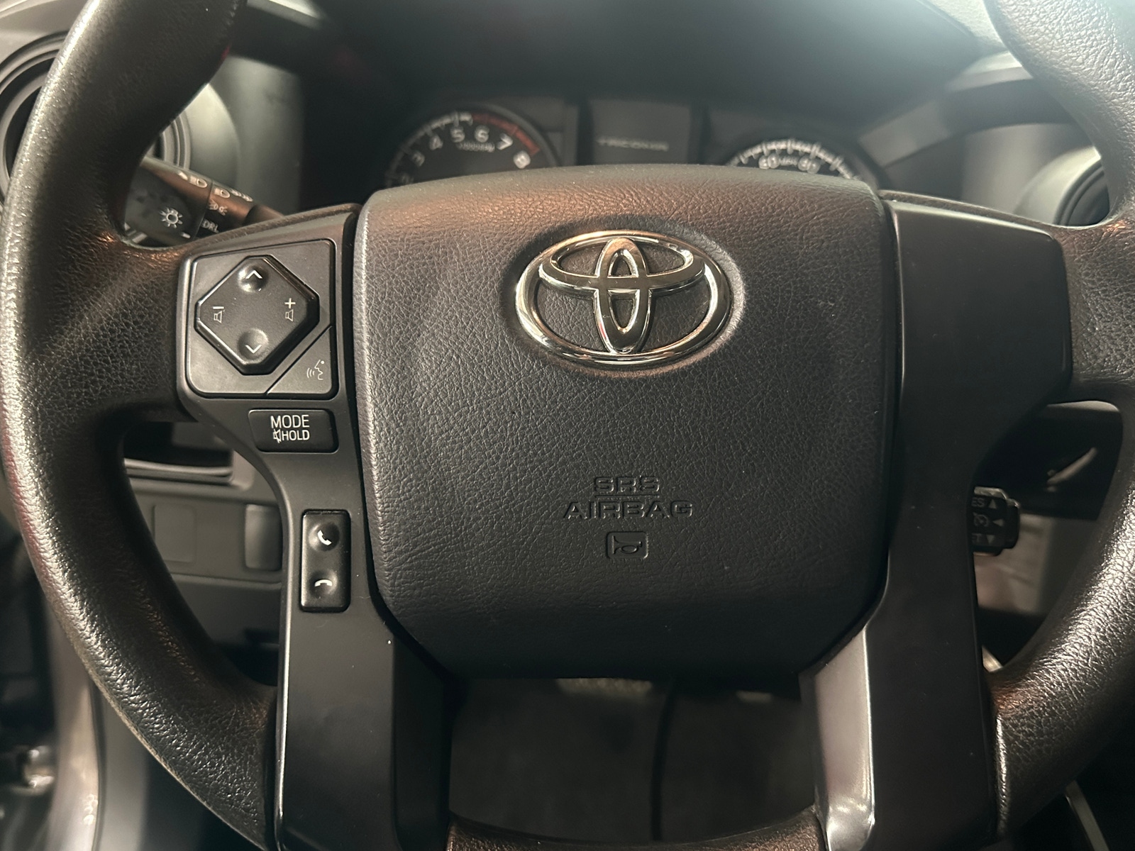 Thumbnail: 2017 Toyota Tacoma - 5
