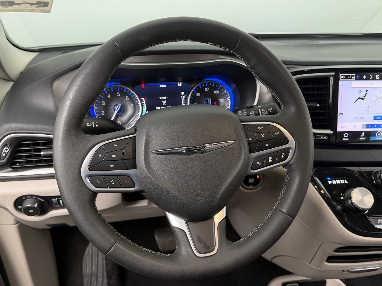 Thumbnail: 2024 Chrysler Pacifica - 4